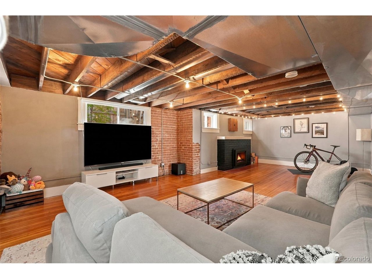 3065 W 35th Ave