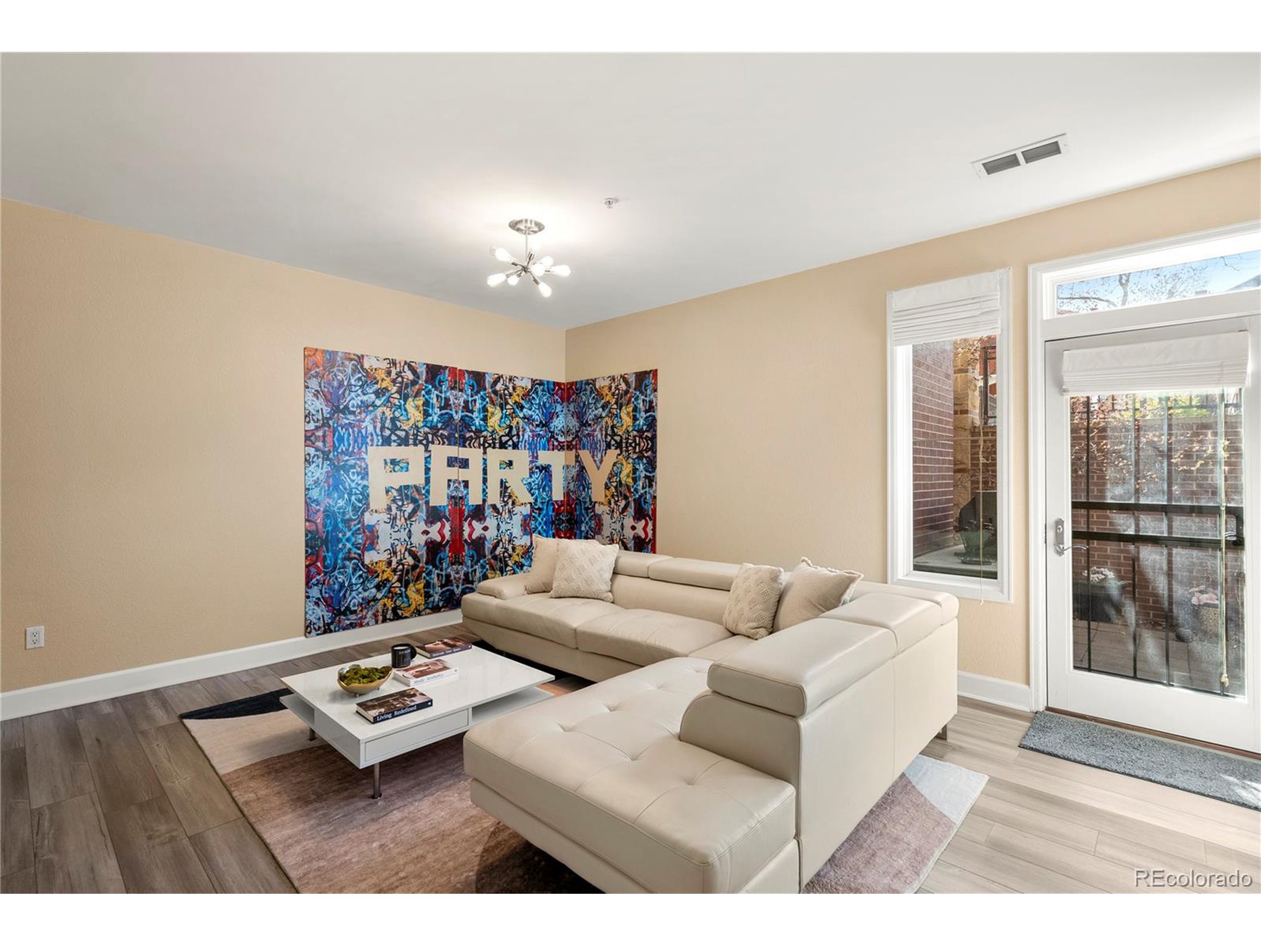 1674 Fillmore St AL3