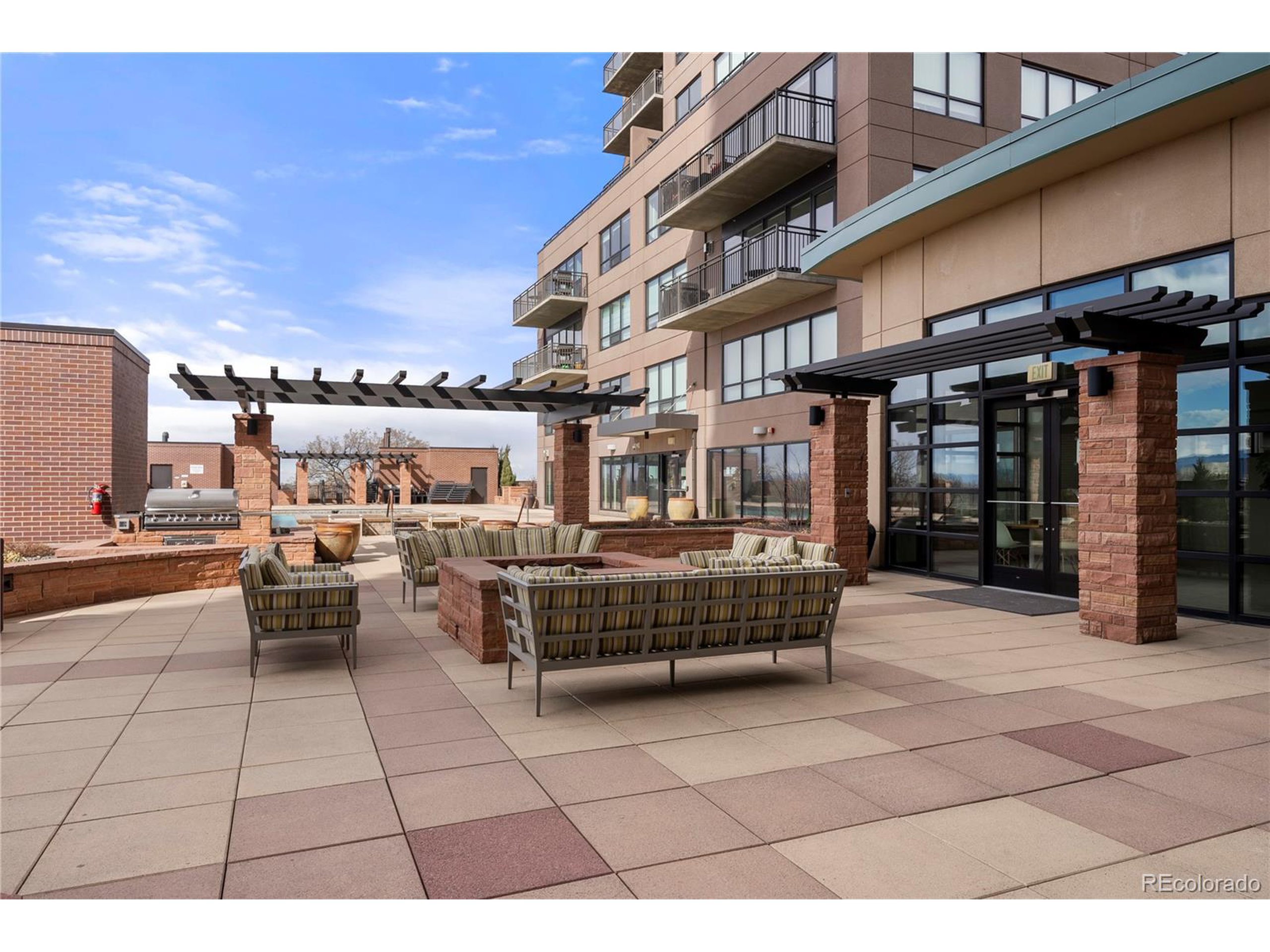 1674 Fillmore St AL3