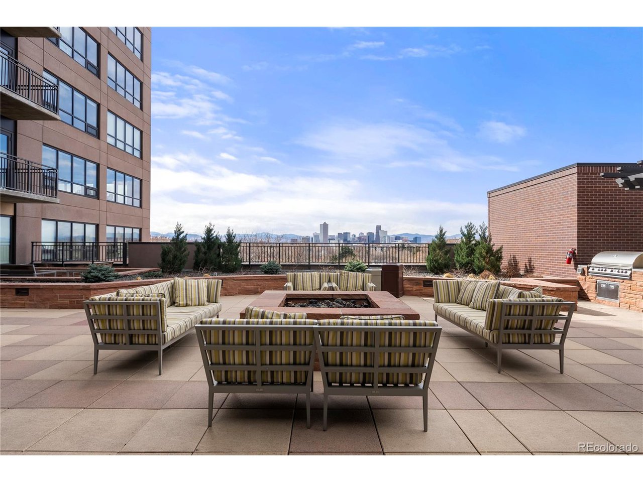 1674 Fillmore St AL3