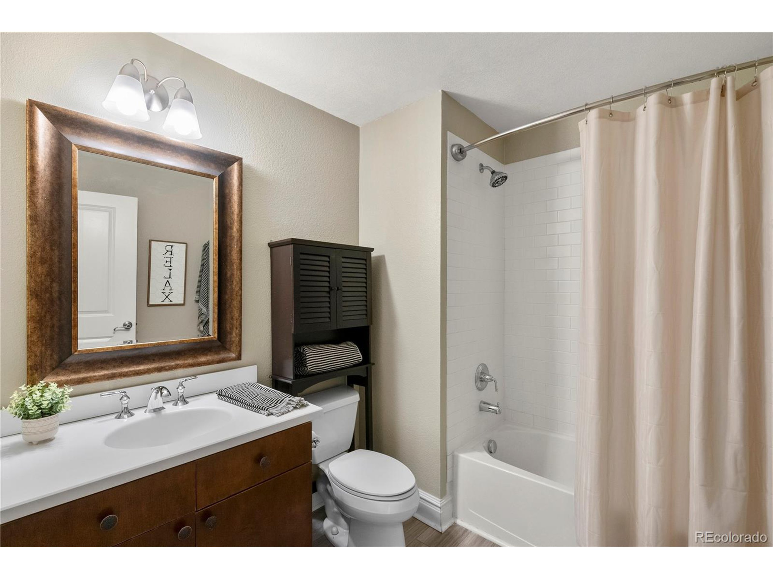 1674 Fillmore St AL3