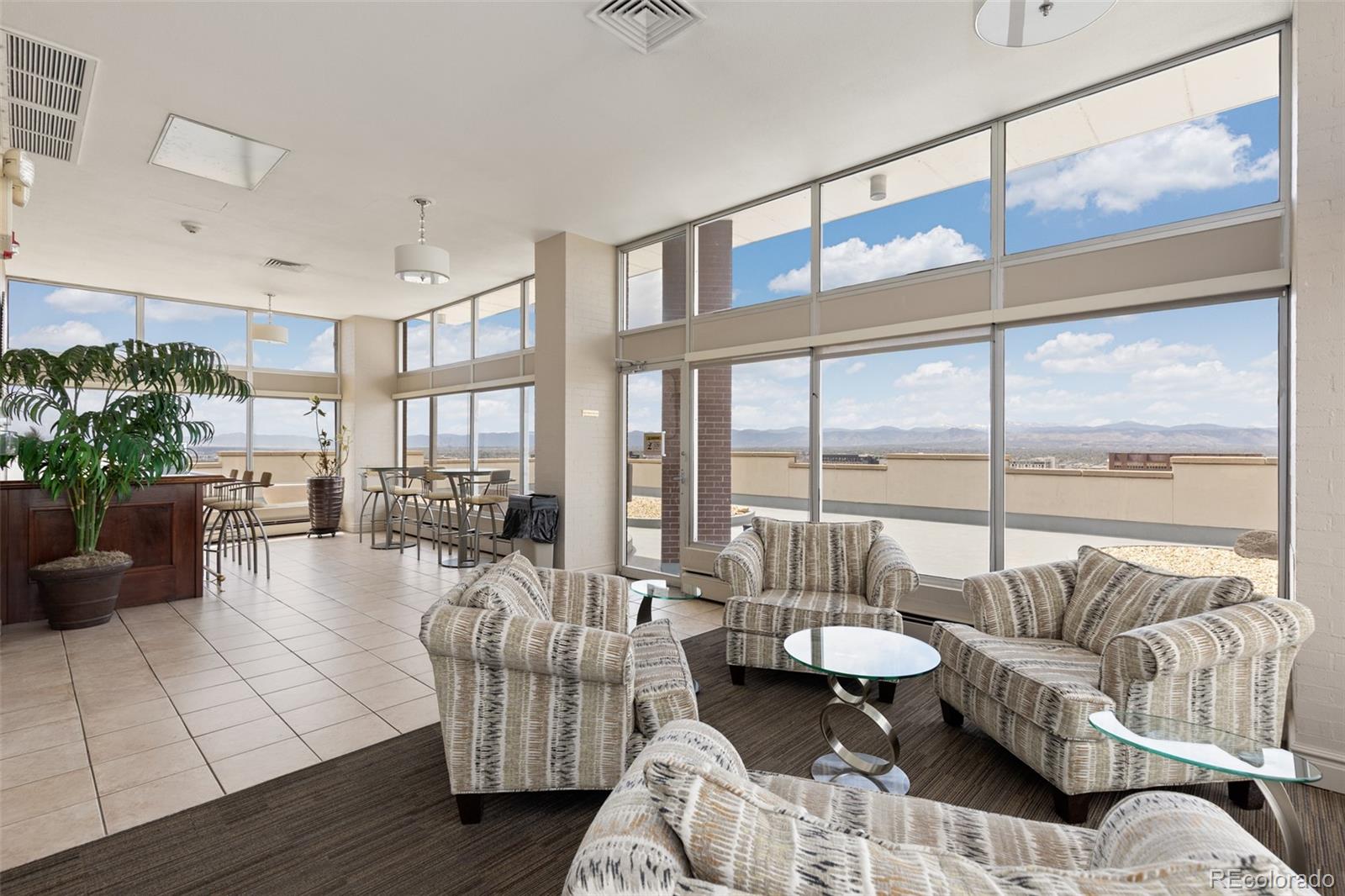 550 E 12th Avenue Unit: 1905