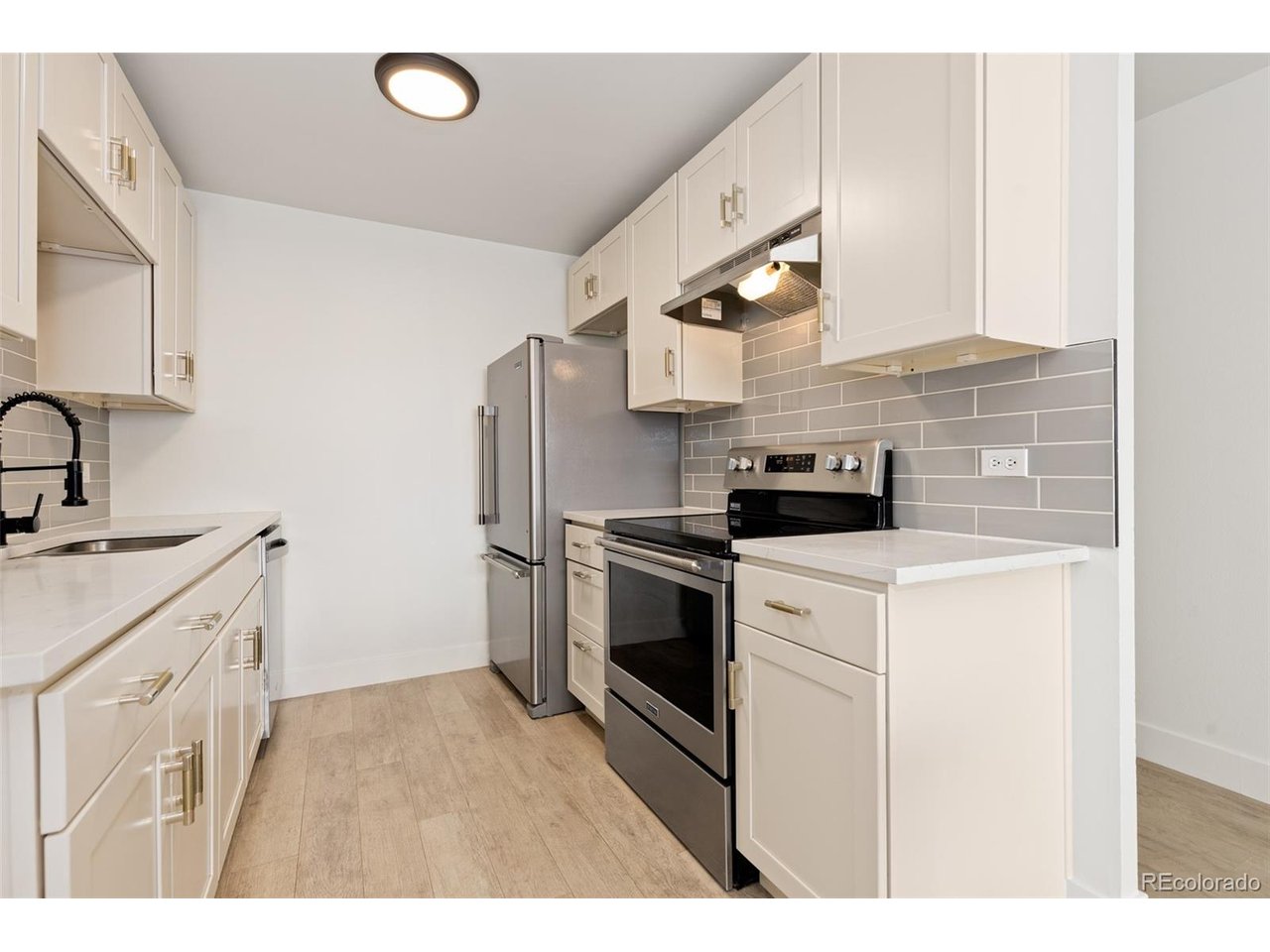 550 E 12th Ave 1905