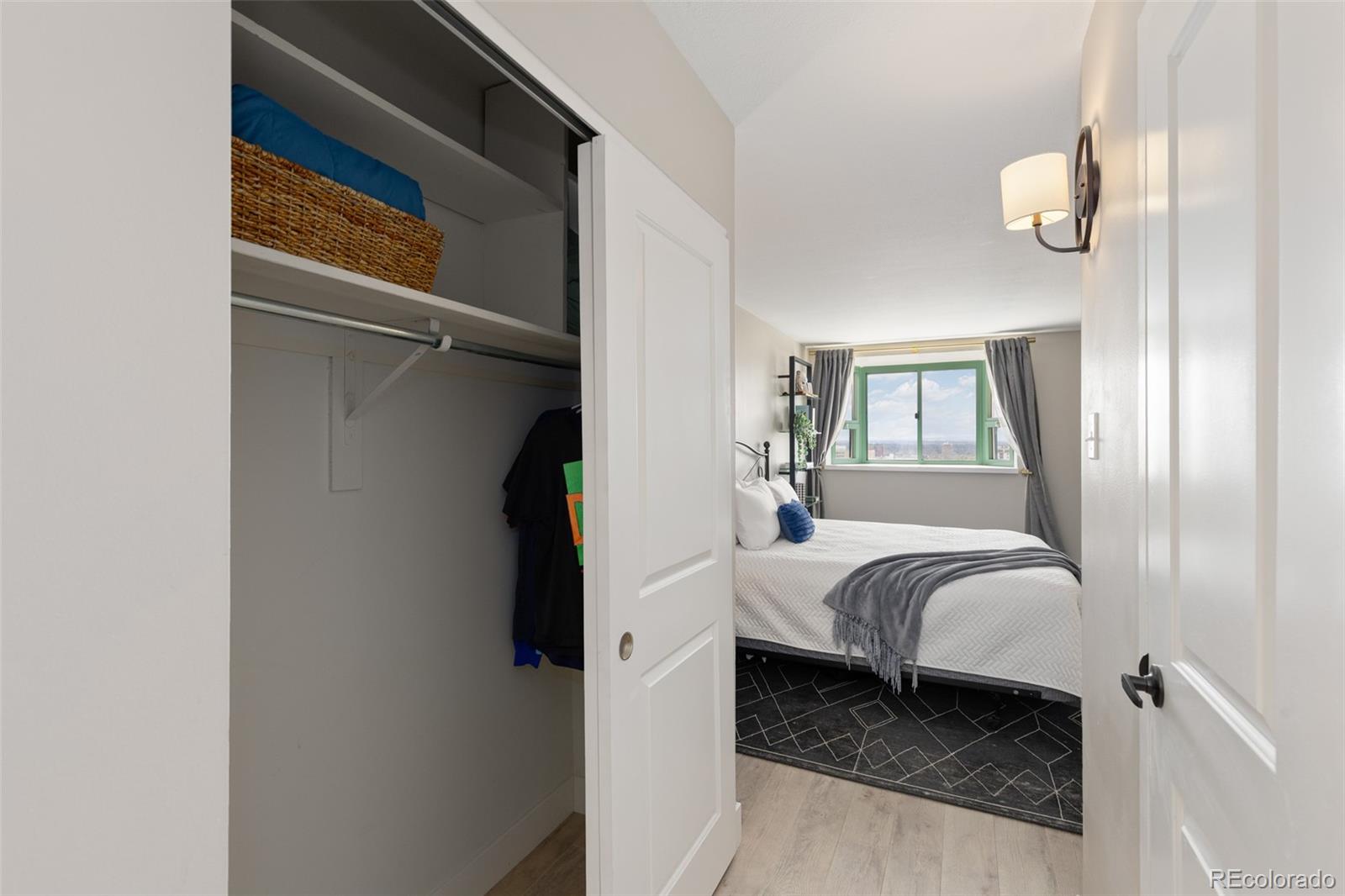 550 E 12th Avenue Unit: 1905