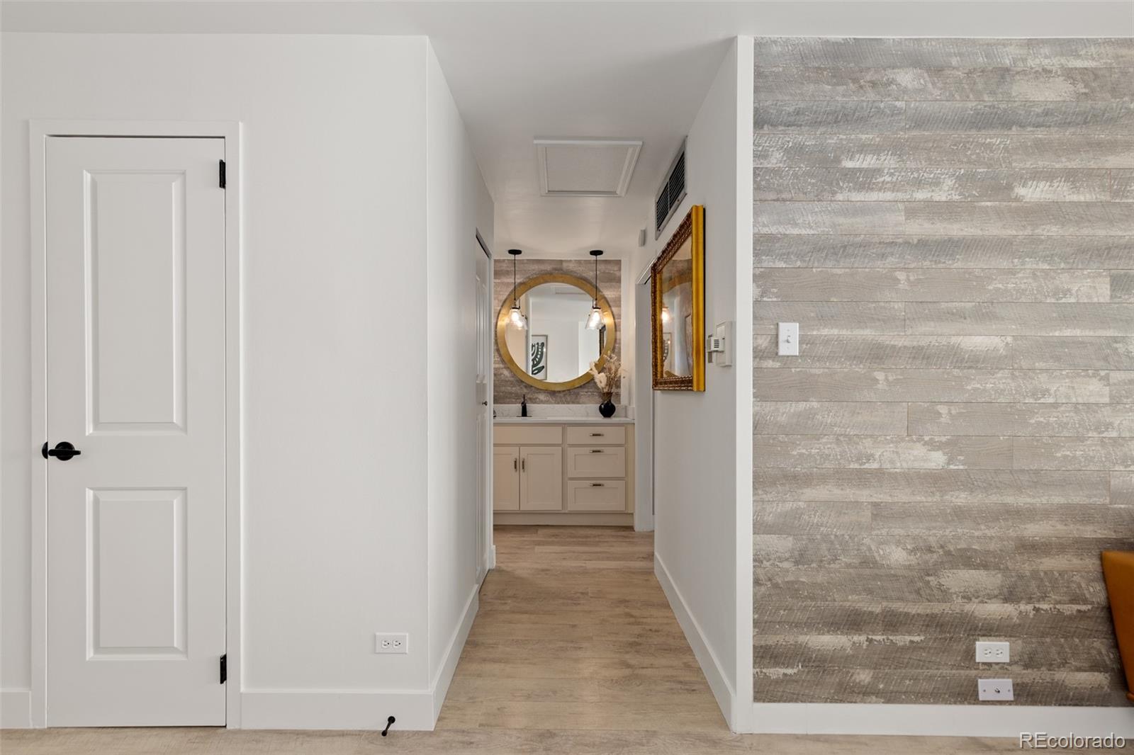 550 E 12th Avenue Unit: 1905