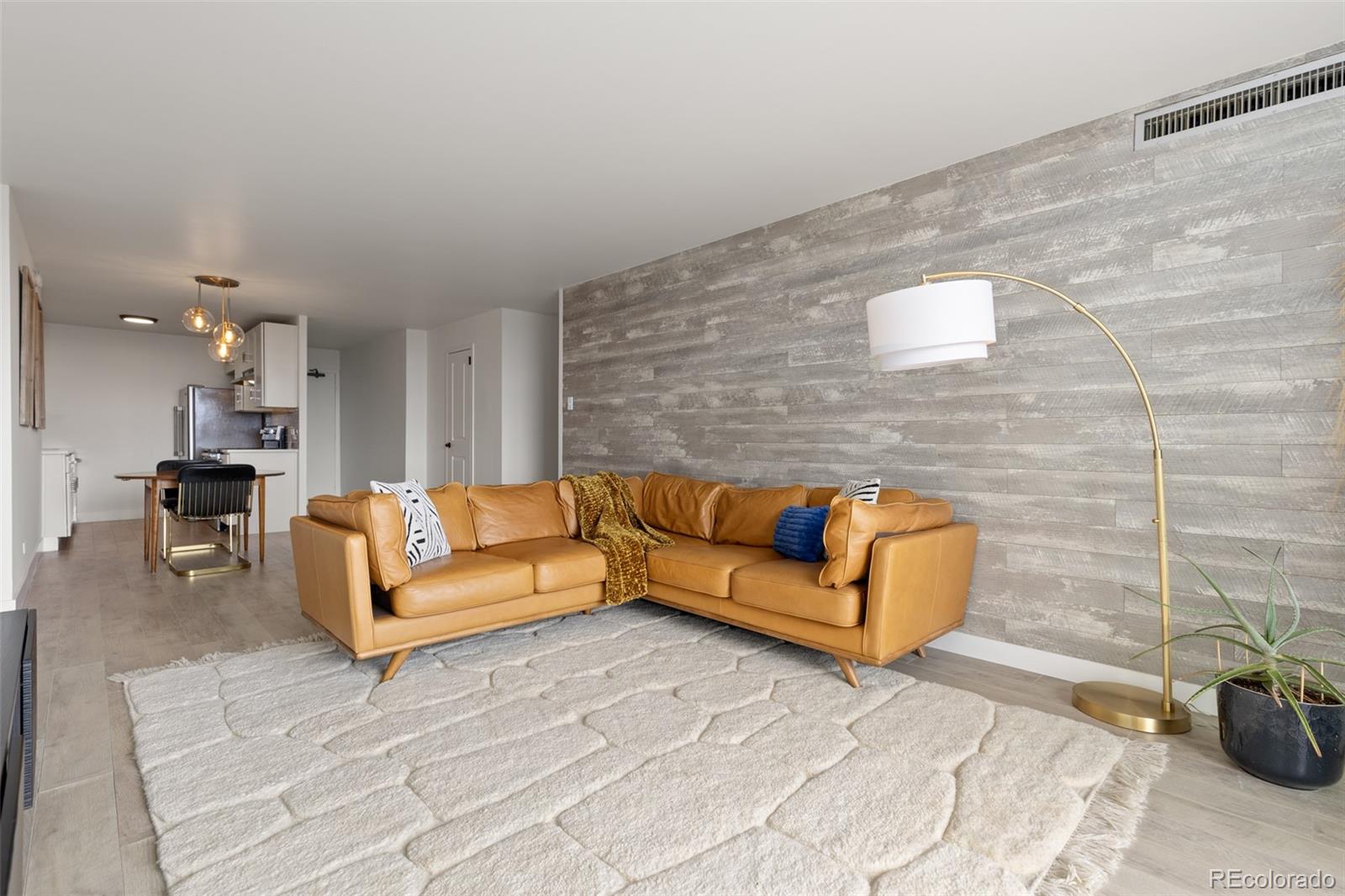 550 E 12th Avenue Unit: 1905