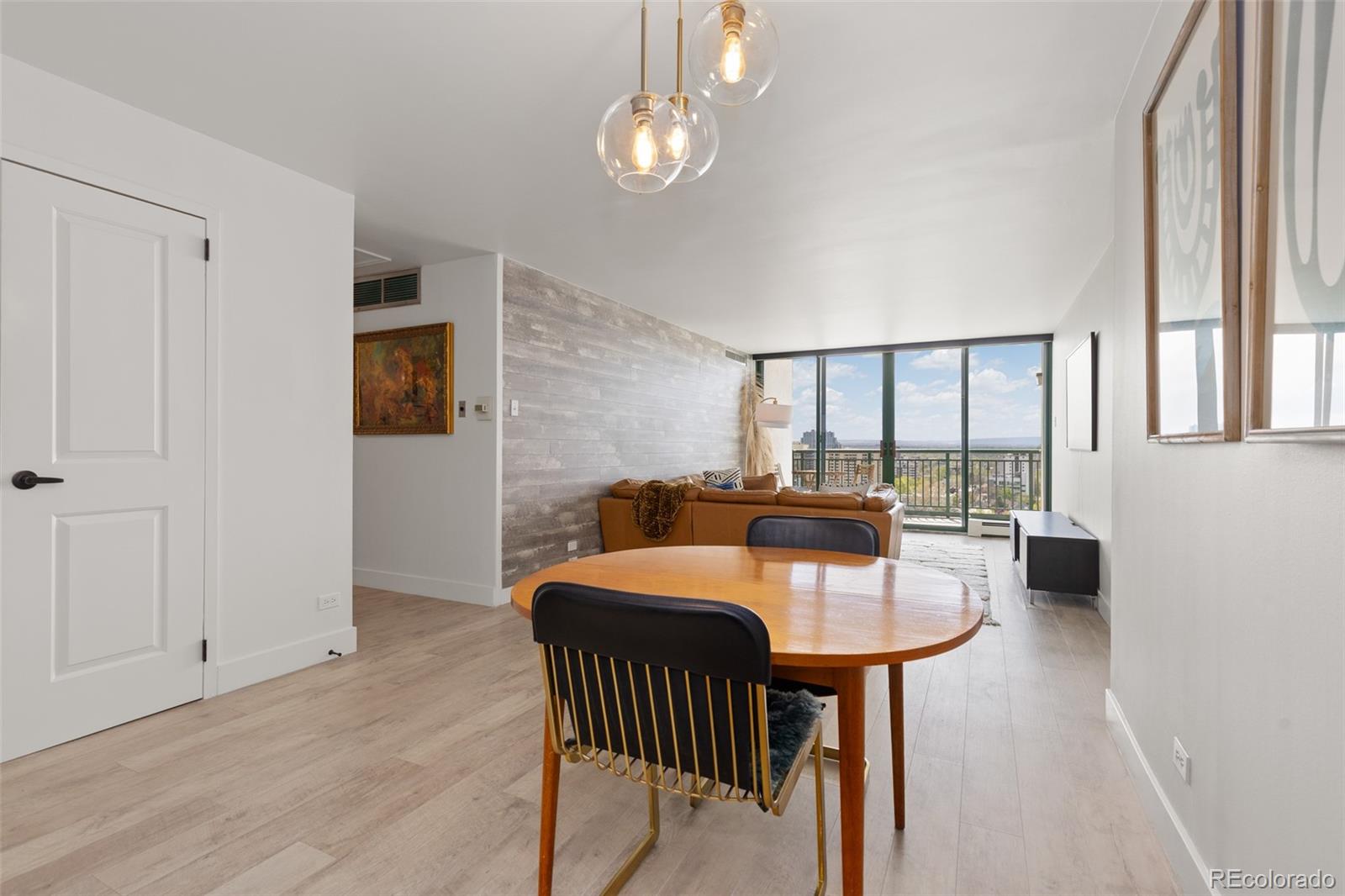 550 E 12th Avenue Unit: 1905
