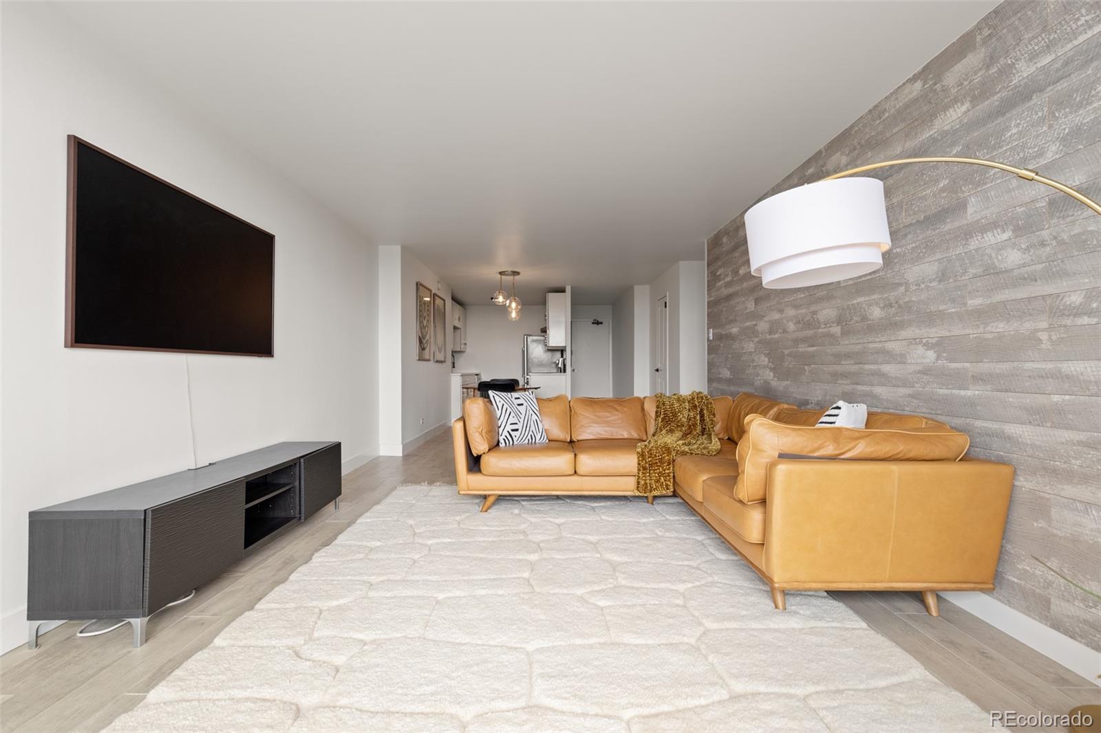 550 E 12th Avenue Unit: 1905