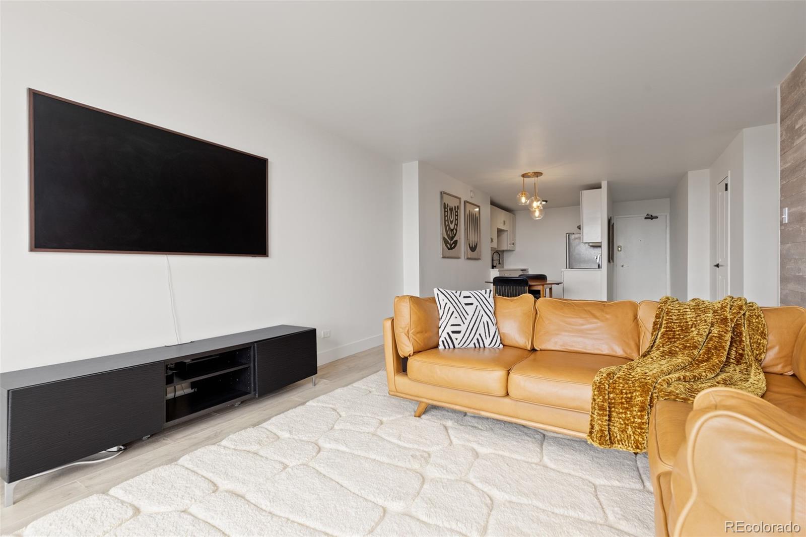 550 E 12th Avenue Unit: 1905
