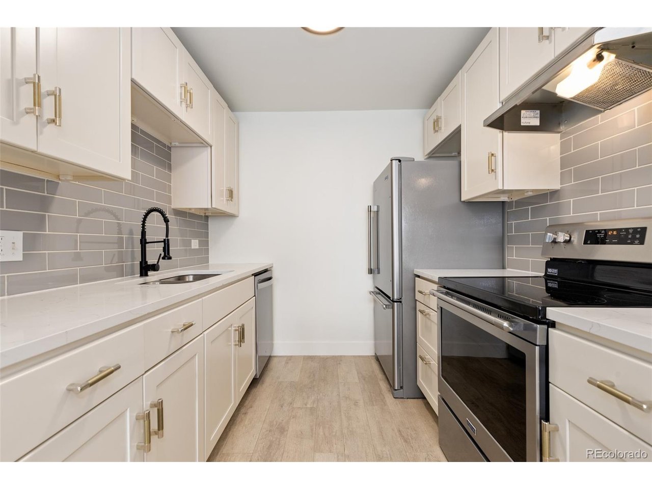 550 E 12th Ave 1905