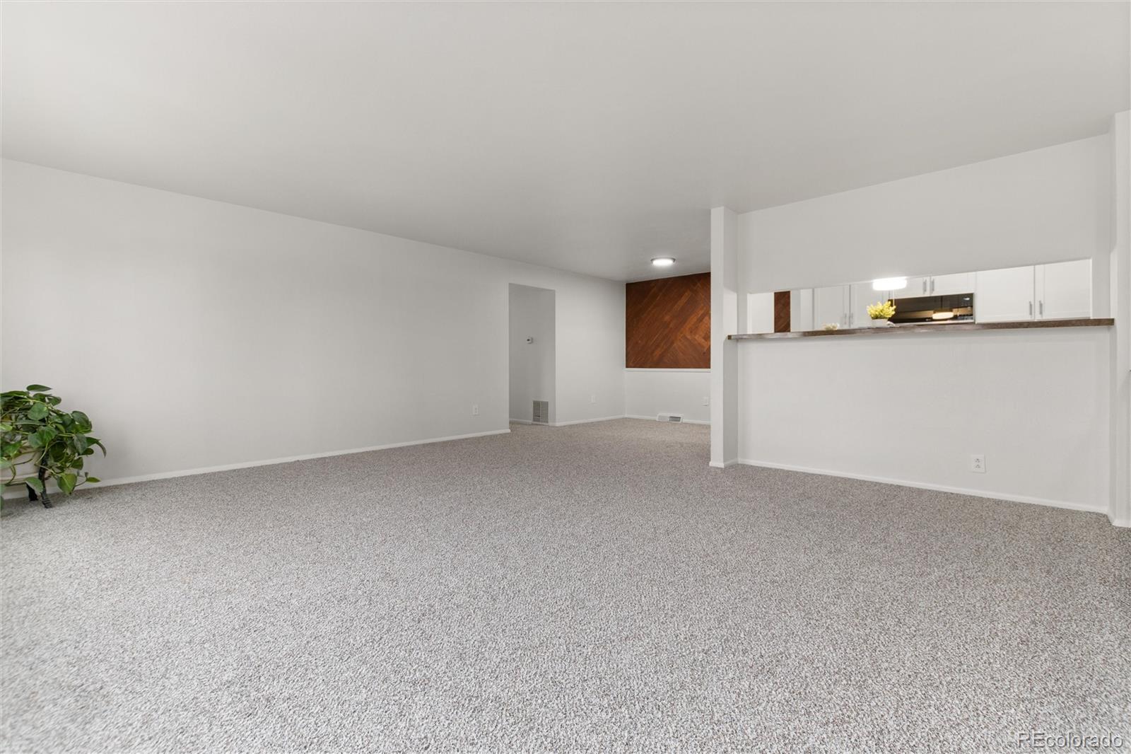 7700 W Glasgow Place Unit: 8C