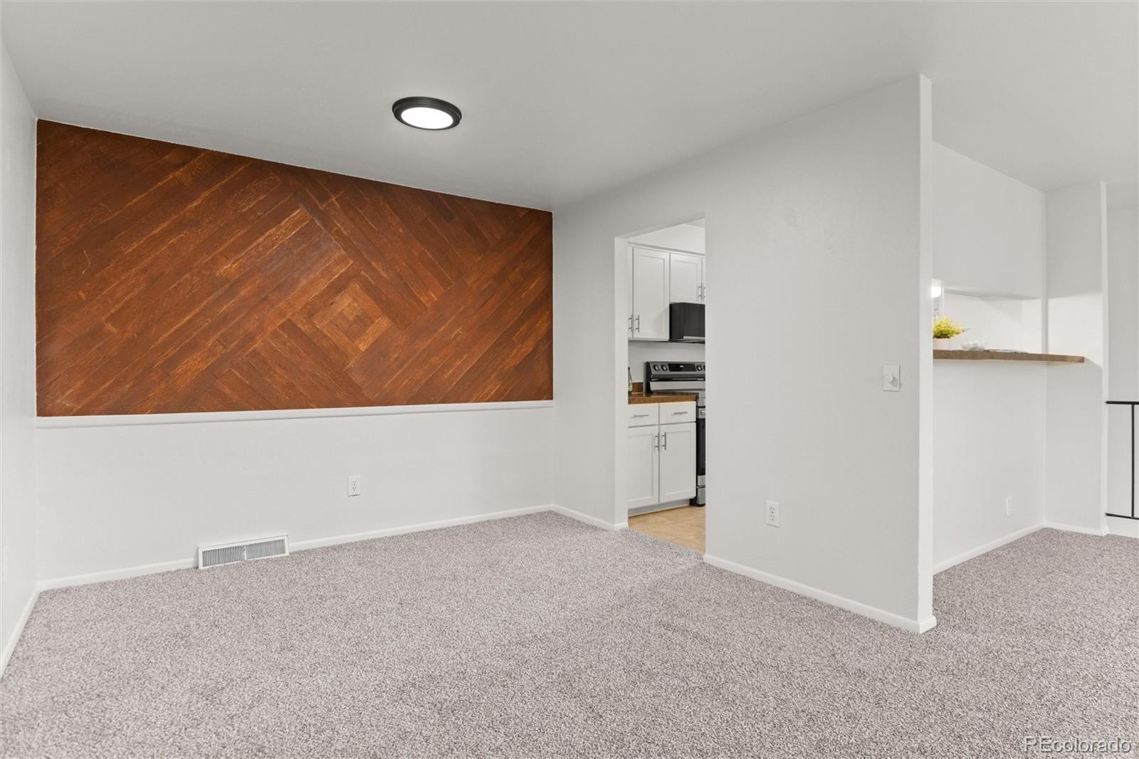 7700 W Glasgow Place Unit: 8C