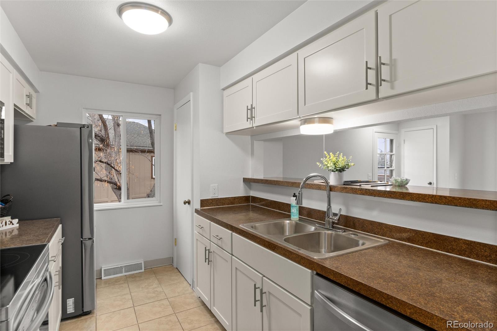 7700 W Glasgow Place Unit: 8C
