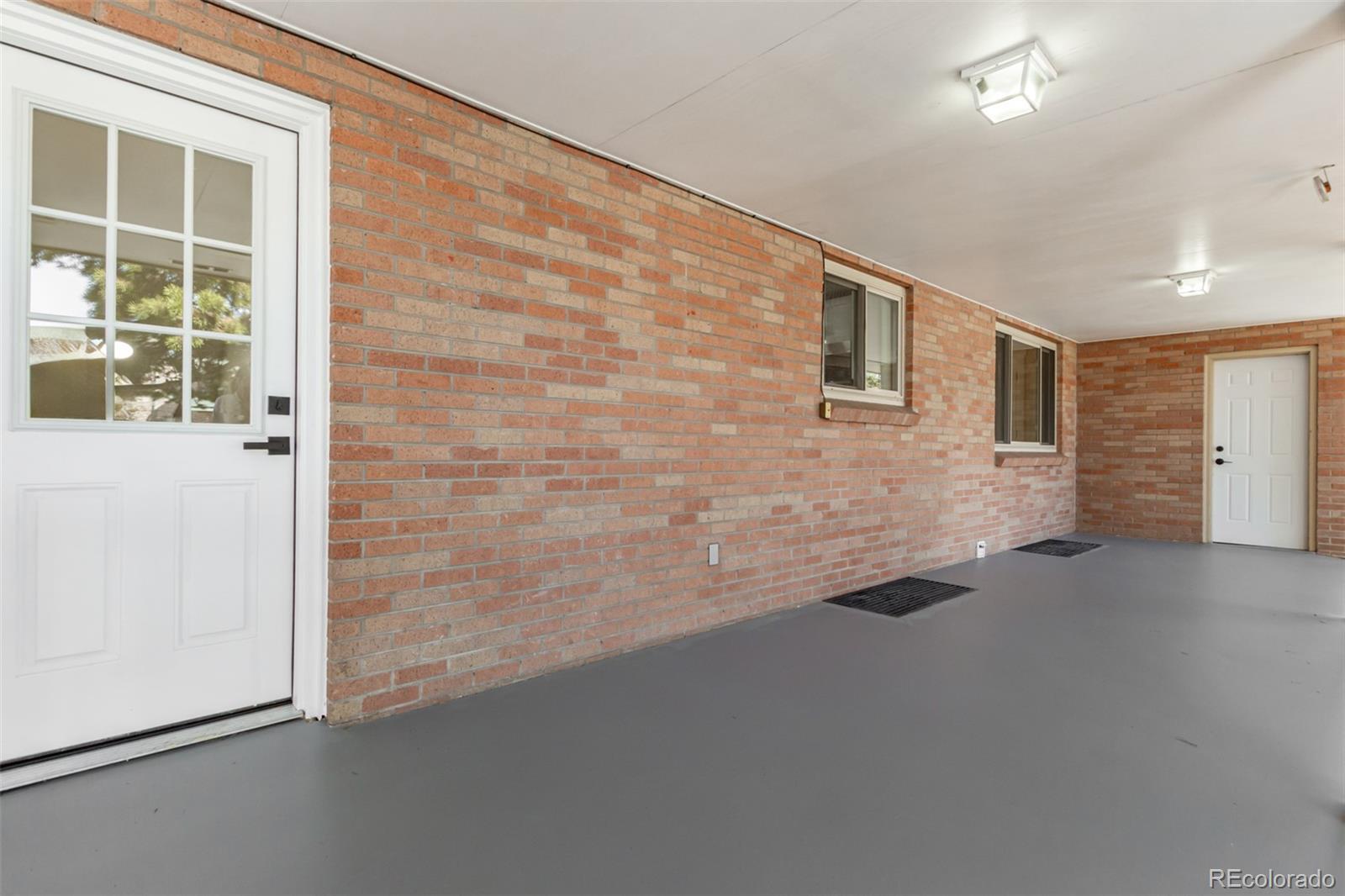 7273 W 35th Place