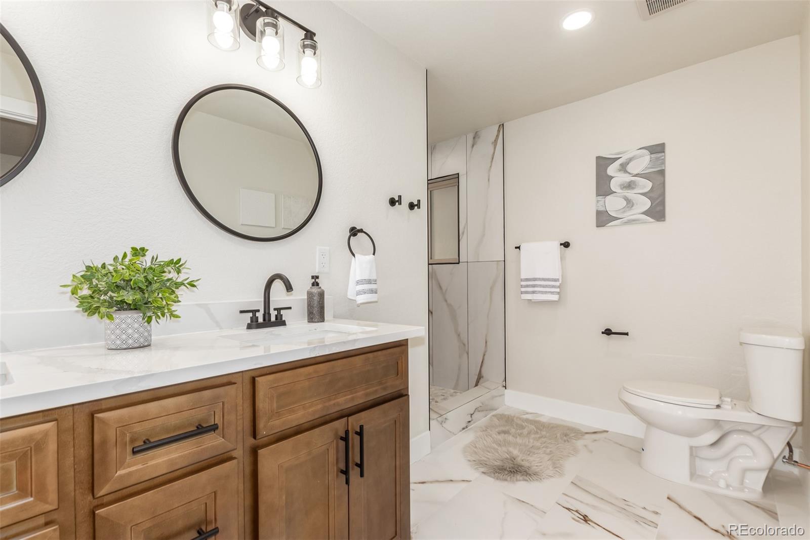 7273 W 35th Place