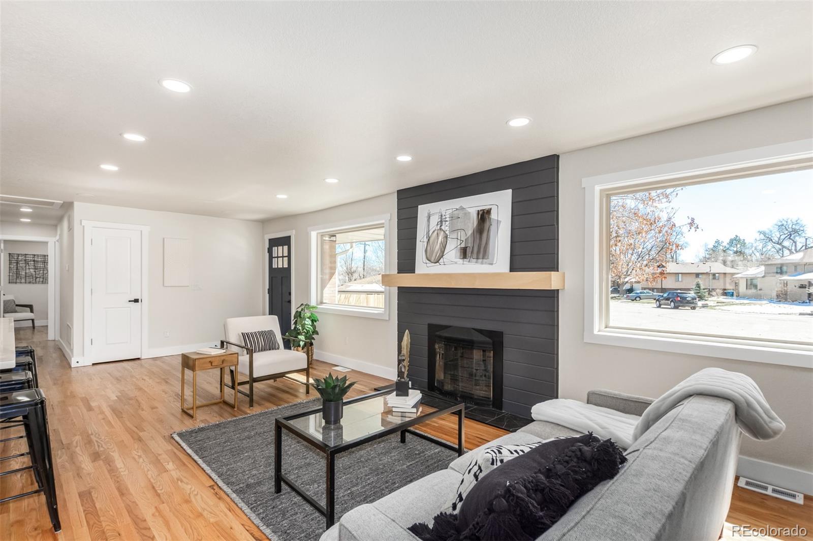 7273 W 35th Place