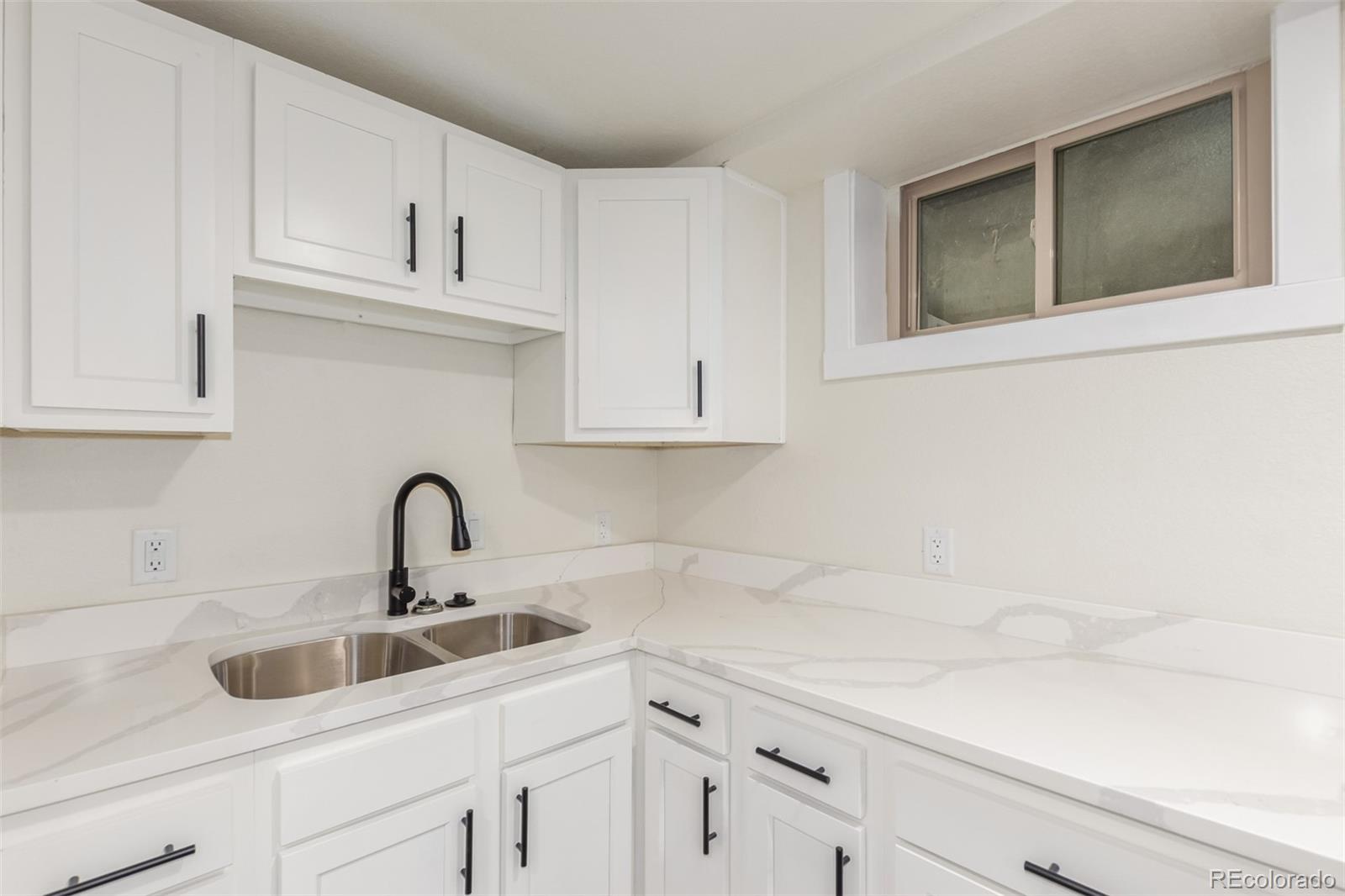 7273 W 35th Place
