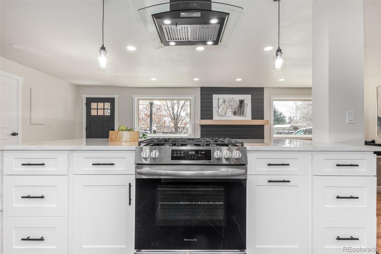 7273 W 35th Place