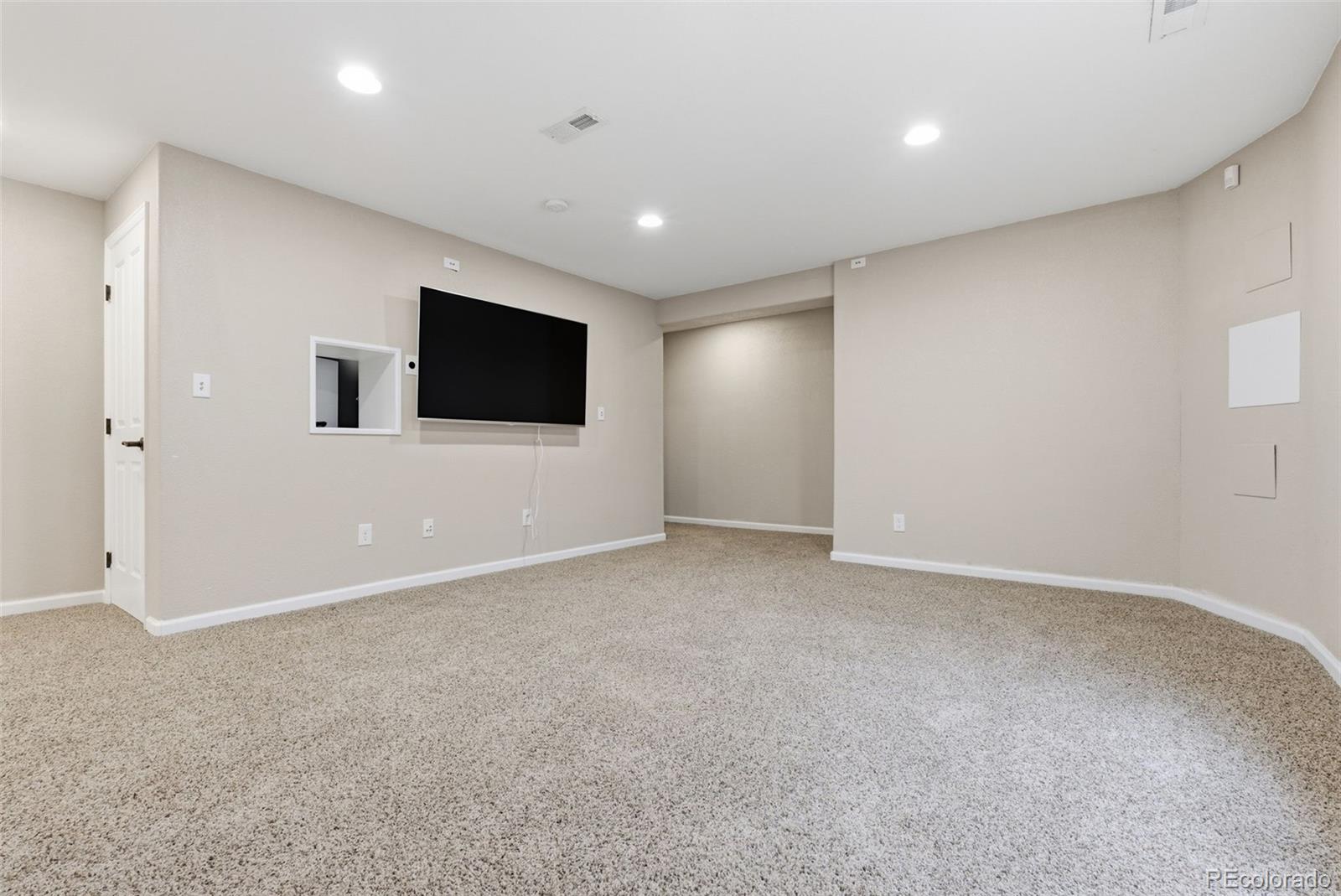 5301 Fullerton Circle