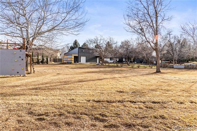 1712 Stonehenge Drive