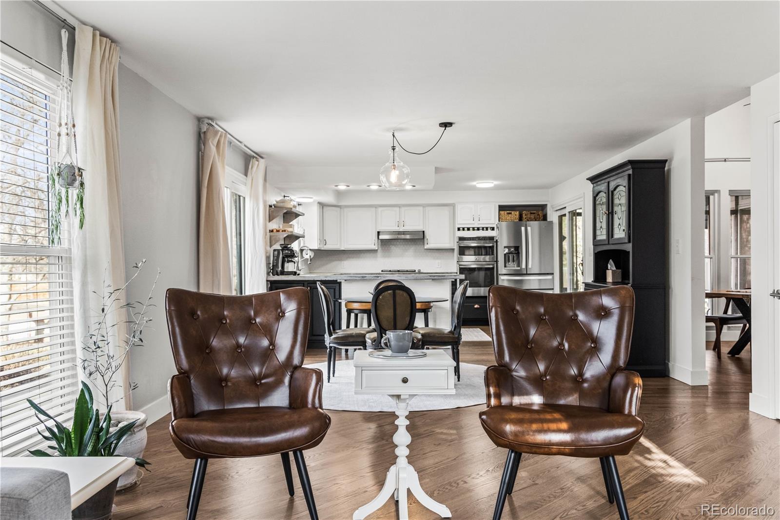 1712 Stonehenge Drive