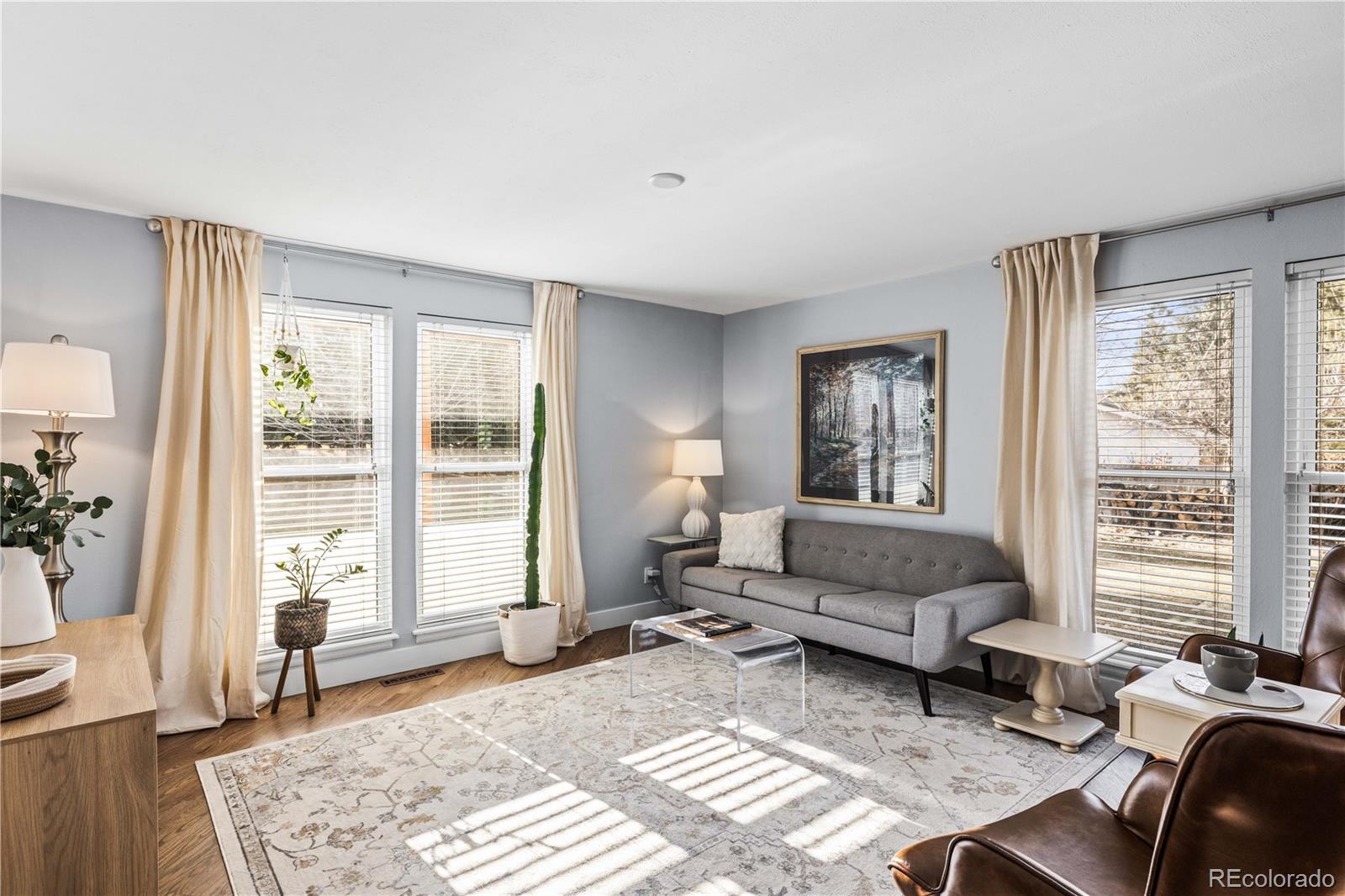 1712 Stonehenge Drive