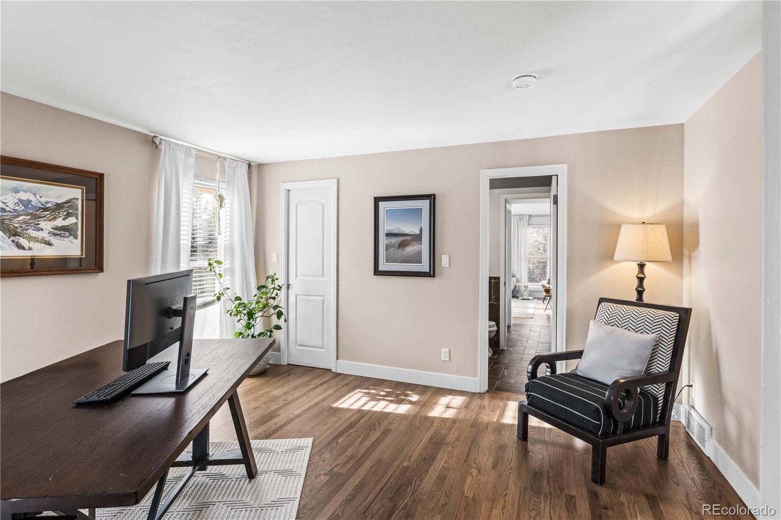 1712 Stonehenge Drive