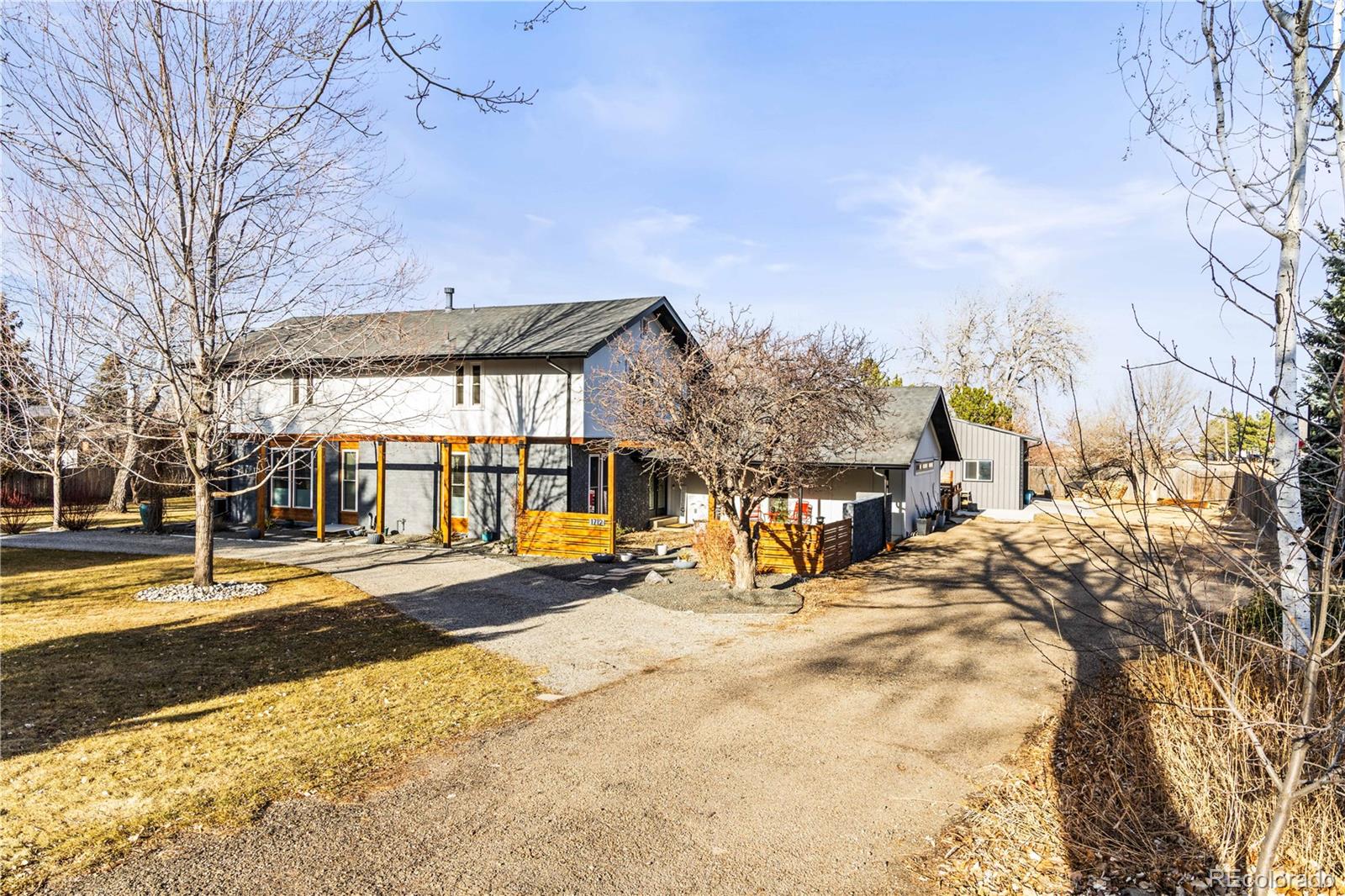 1712 Stonehenge Drive