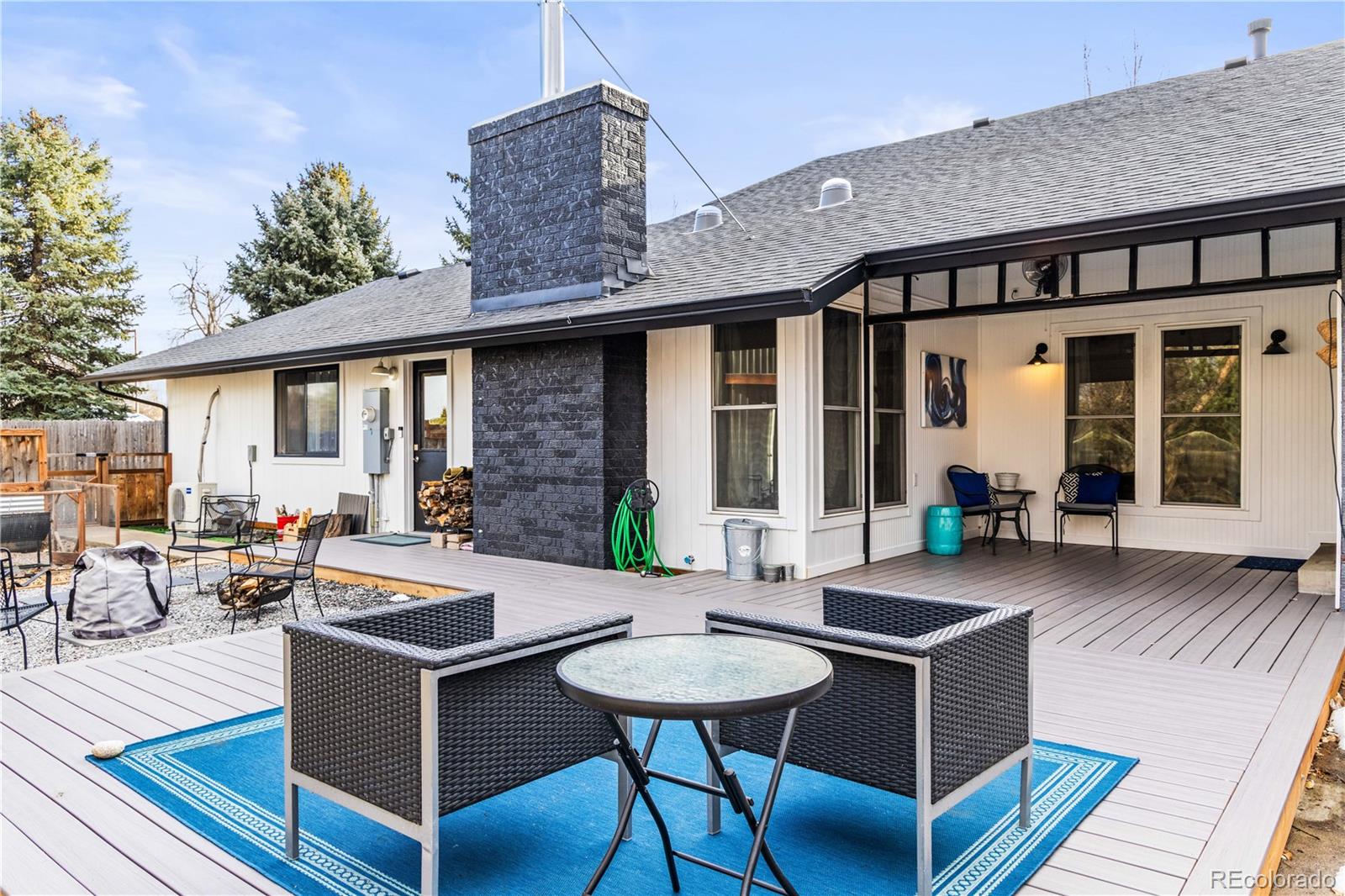 1712 Stonehenge Drive