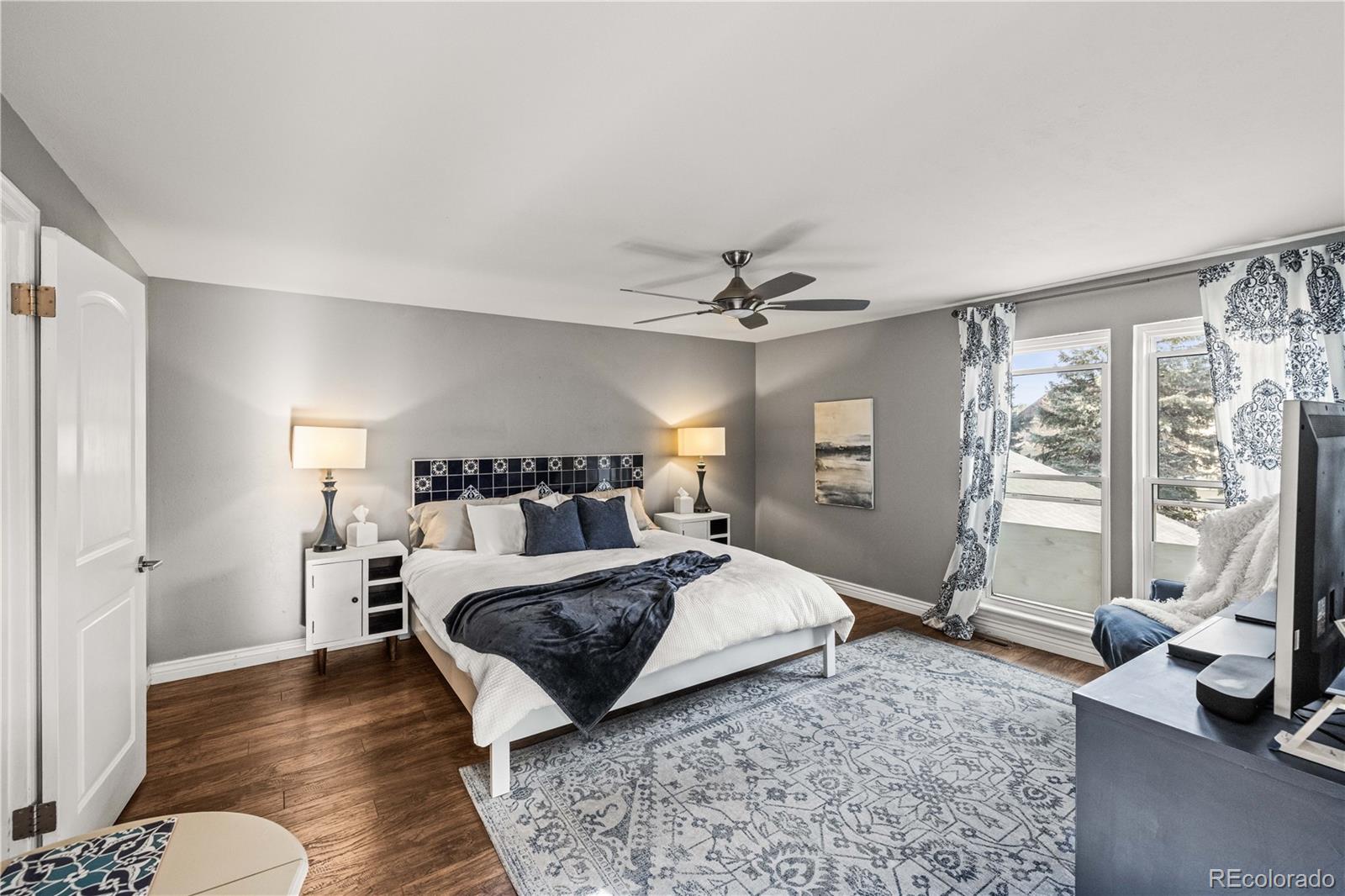 1712 Stonehenge Drive