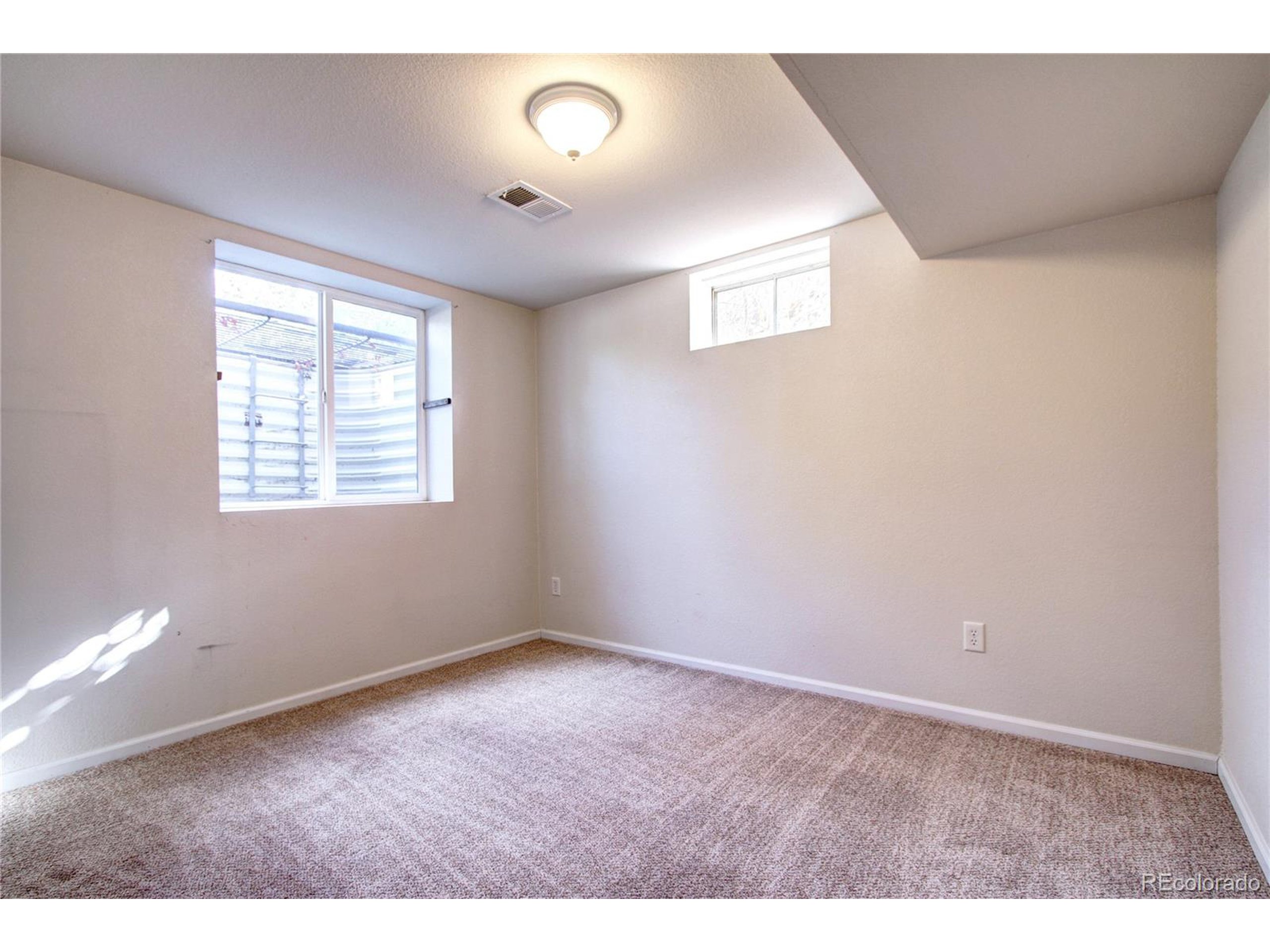 1841 Orchard Dr
