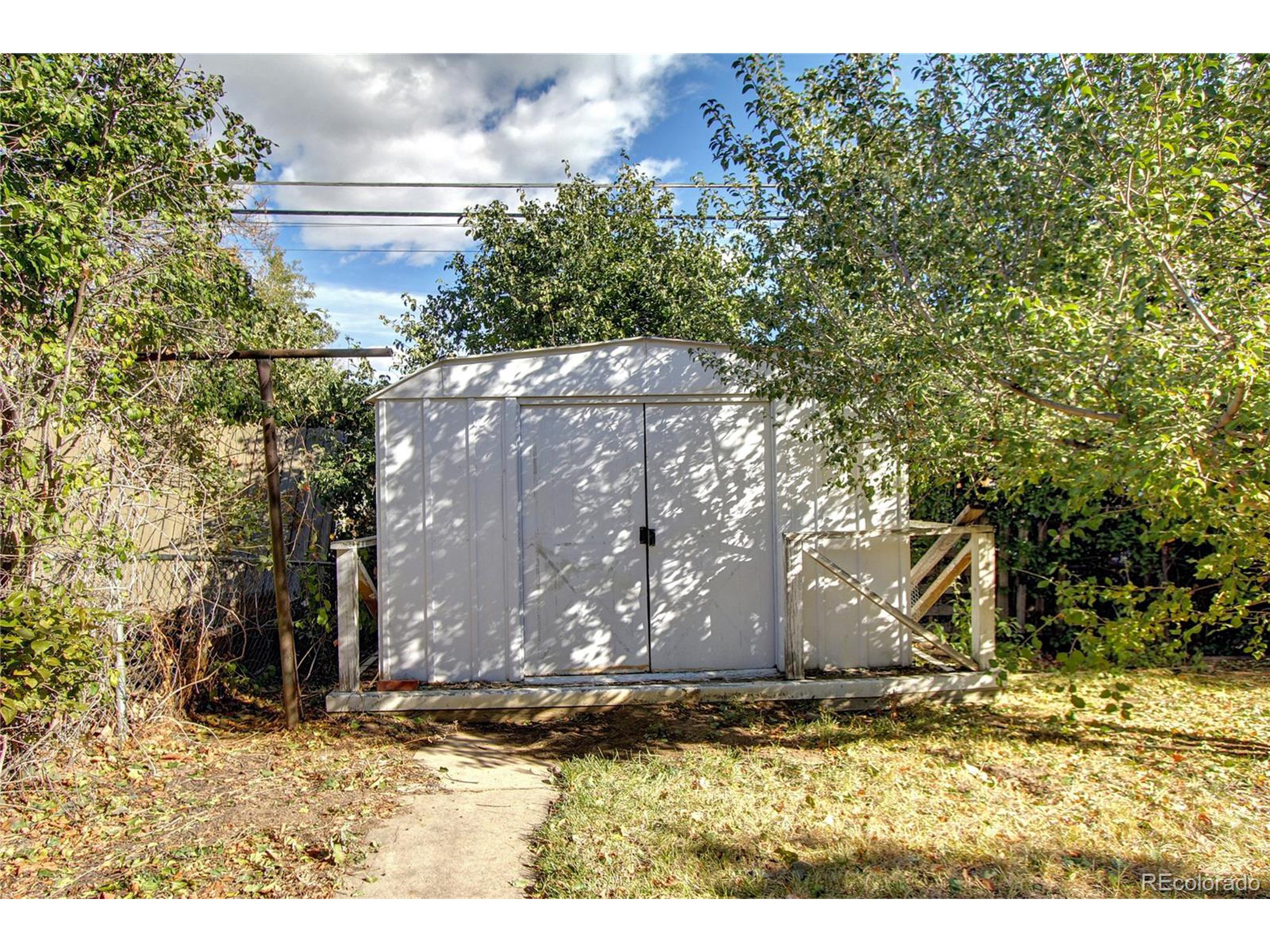 1841 Orchard Dr