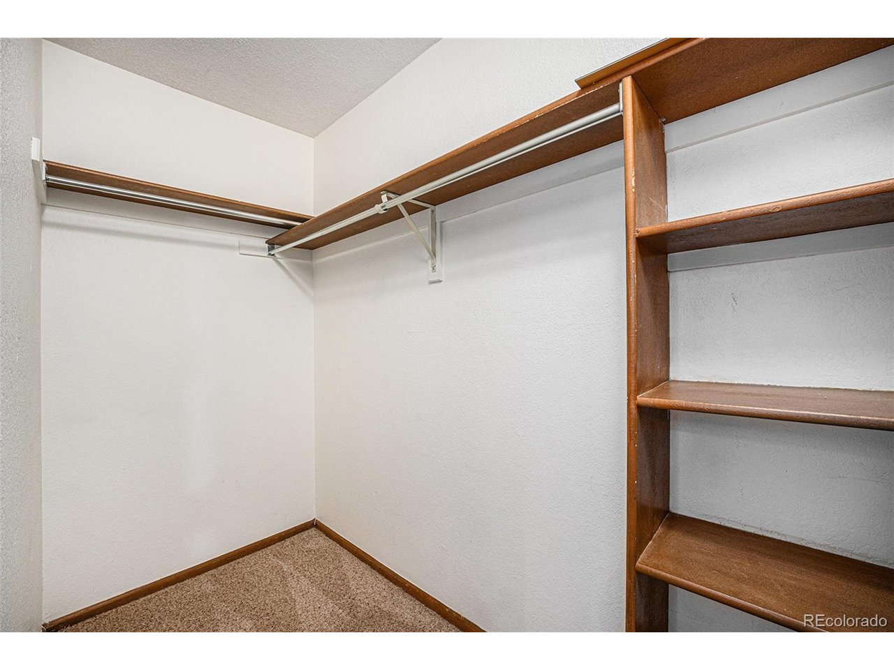 8025 W Eastman Pl 2-102