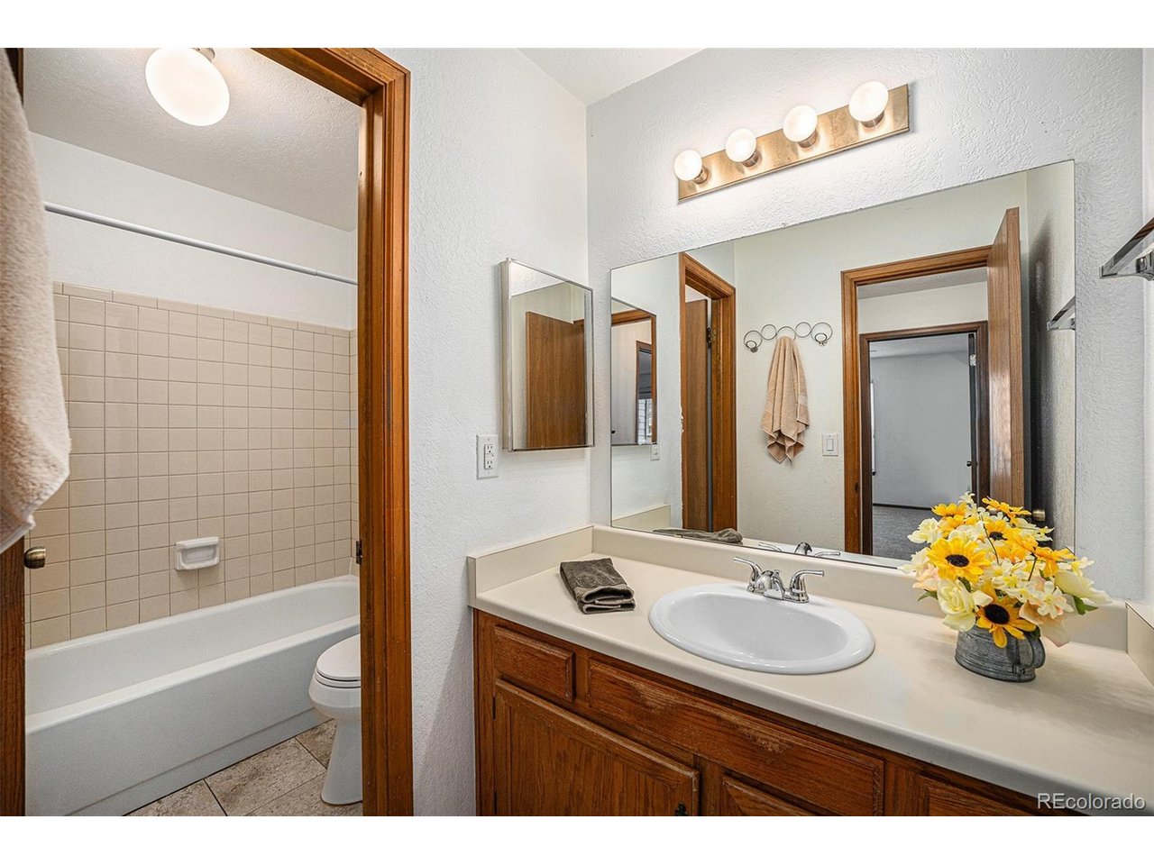 8025 W Eastman Pl 2-102