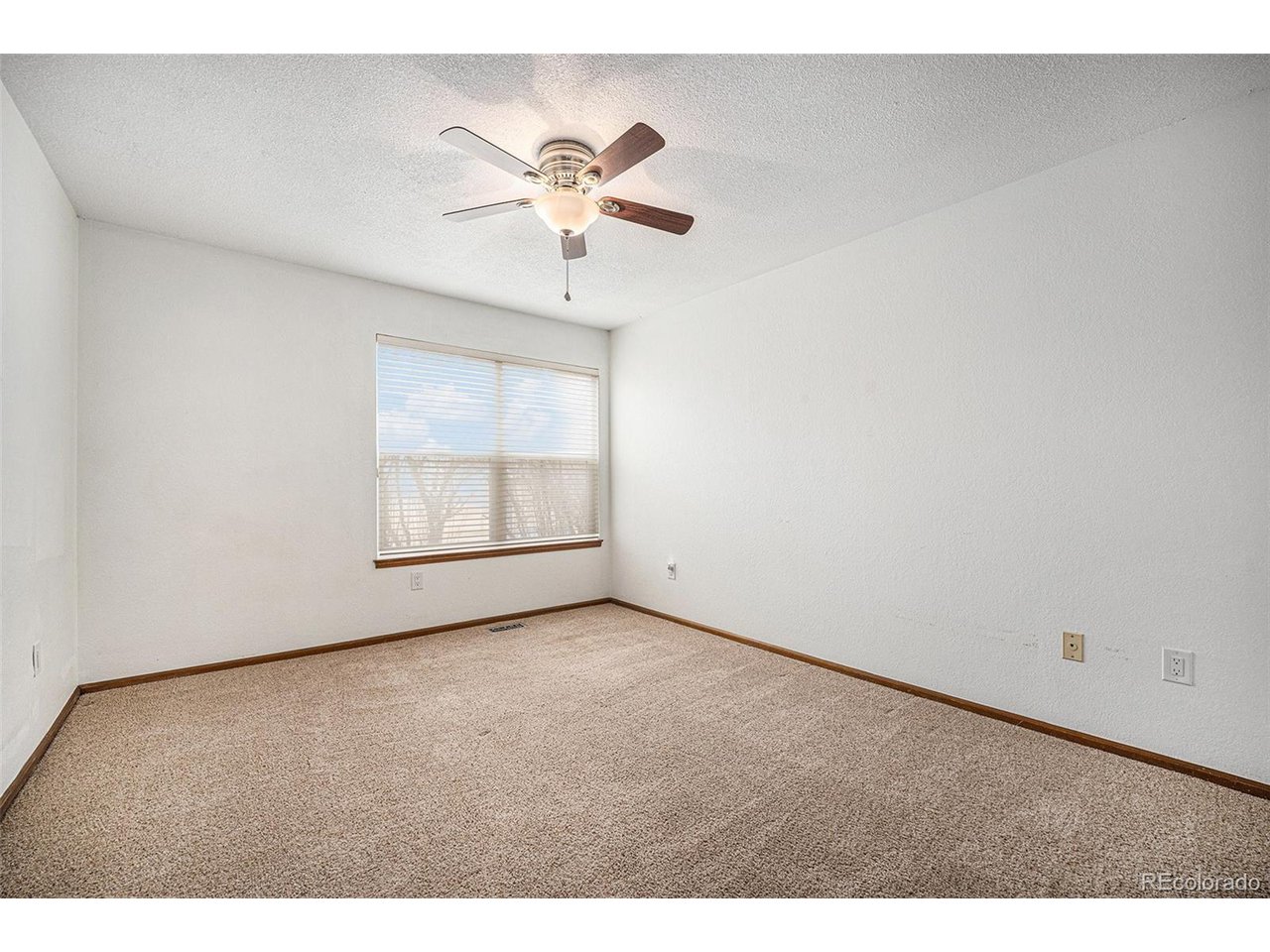 8025 W Eastman Pl 2-102