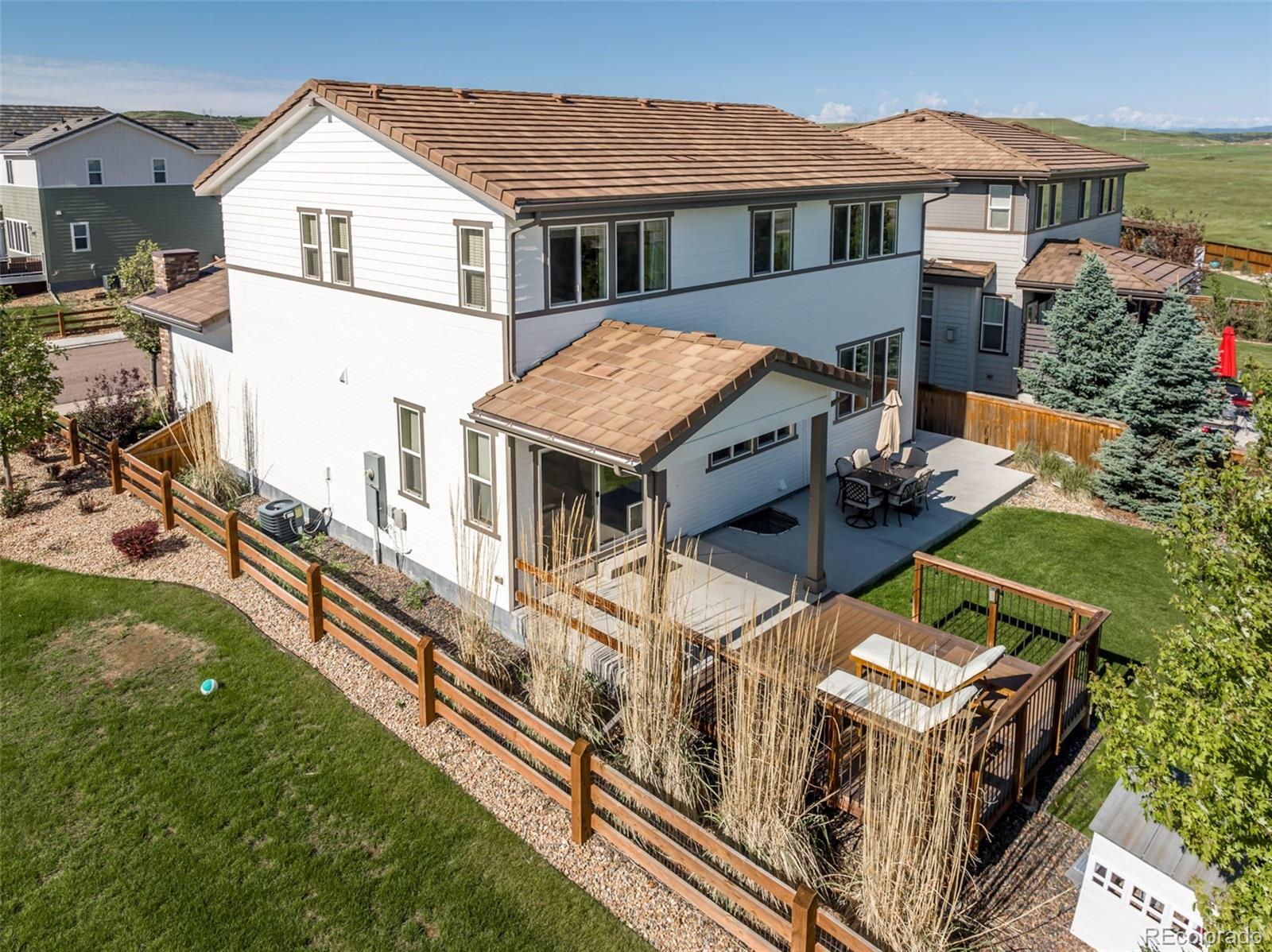10881 Pastel Point