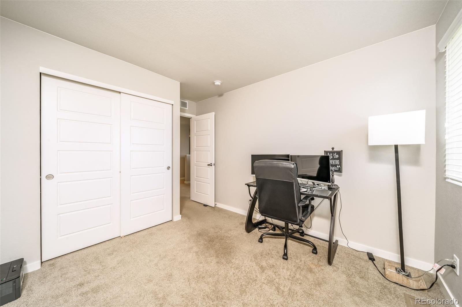 10881 Pastel Point