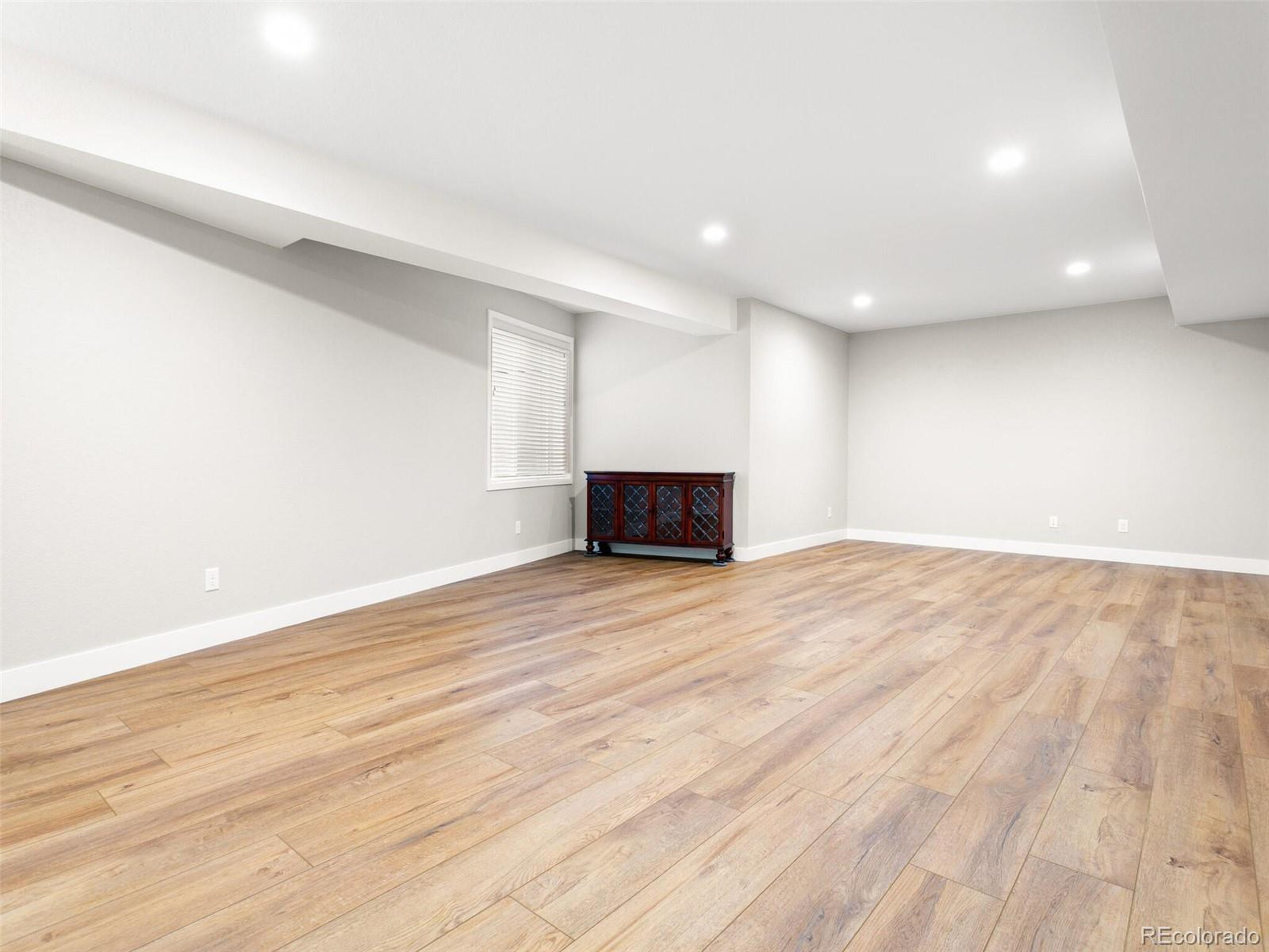 9645 Taylor River Cir