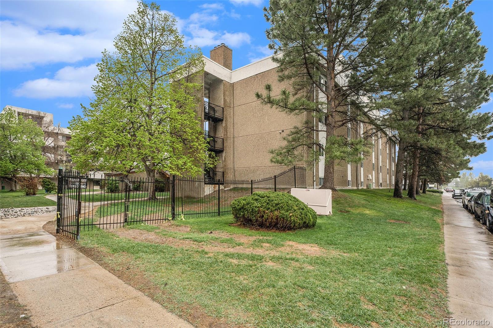 384 S Ironton Street Unit: 206