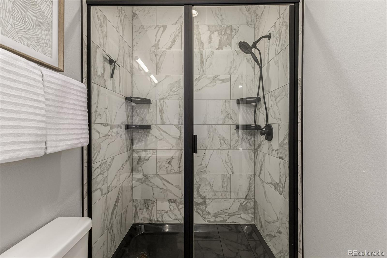 4925 W 10th Avenue Unit: 111