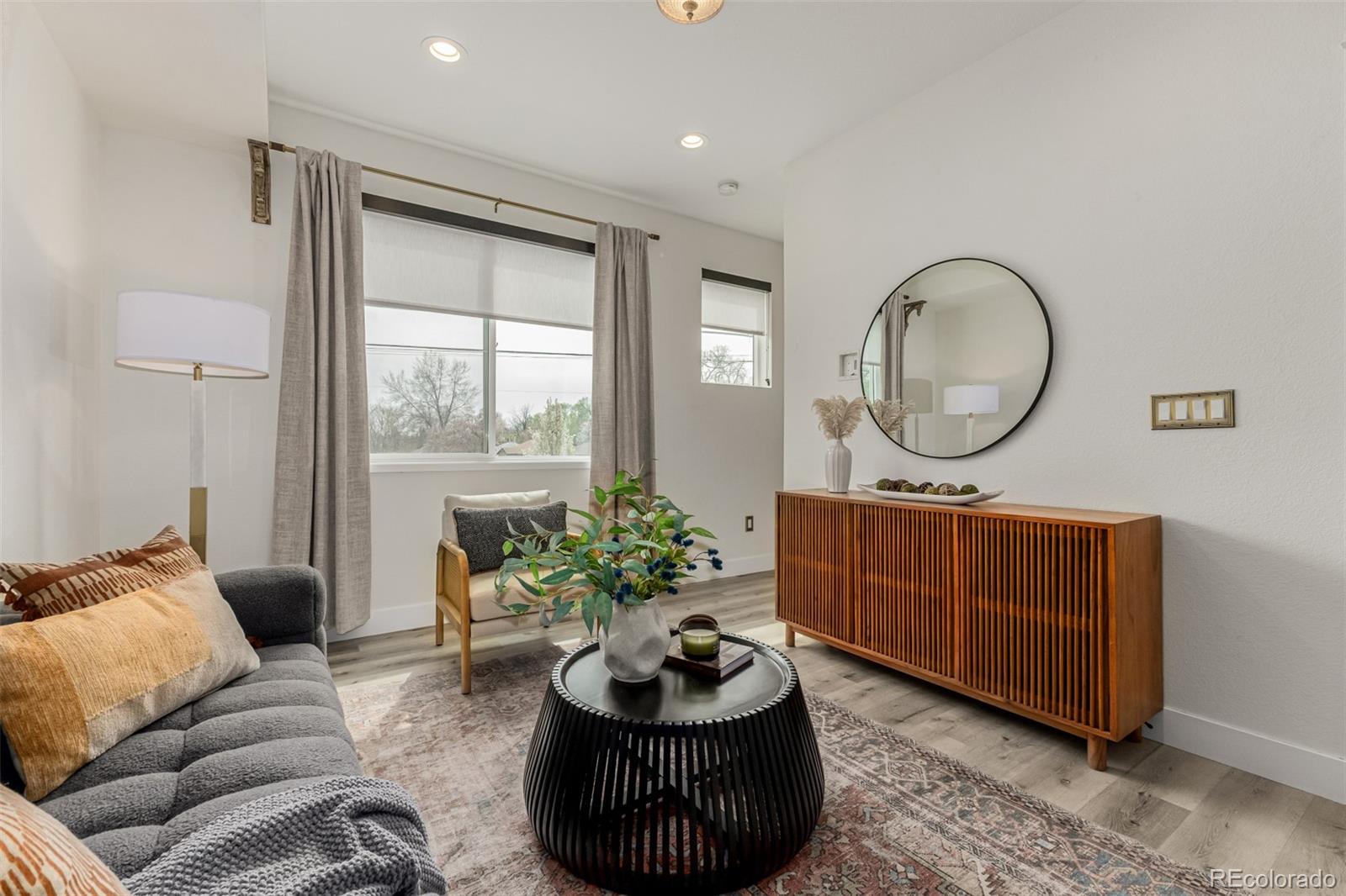 4925 W 10th Avenue Unit: 111