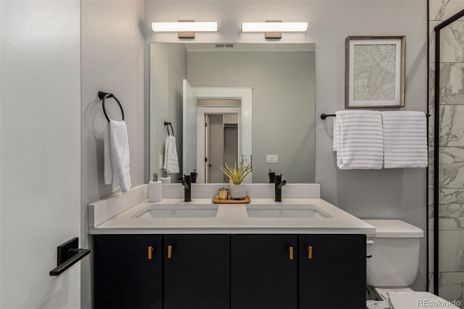 4925 W 10th Avenue Unit: 111