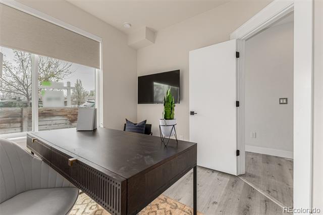 4925 W 10th Avenue Unit: 111