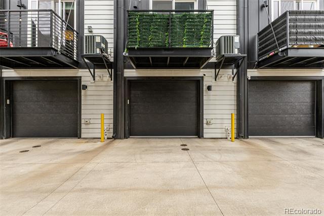 4925 W 10th Avenue Unit: 111