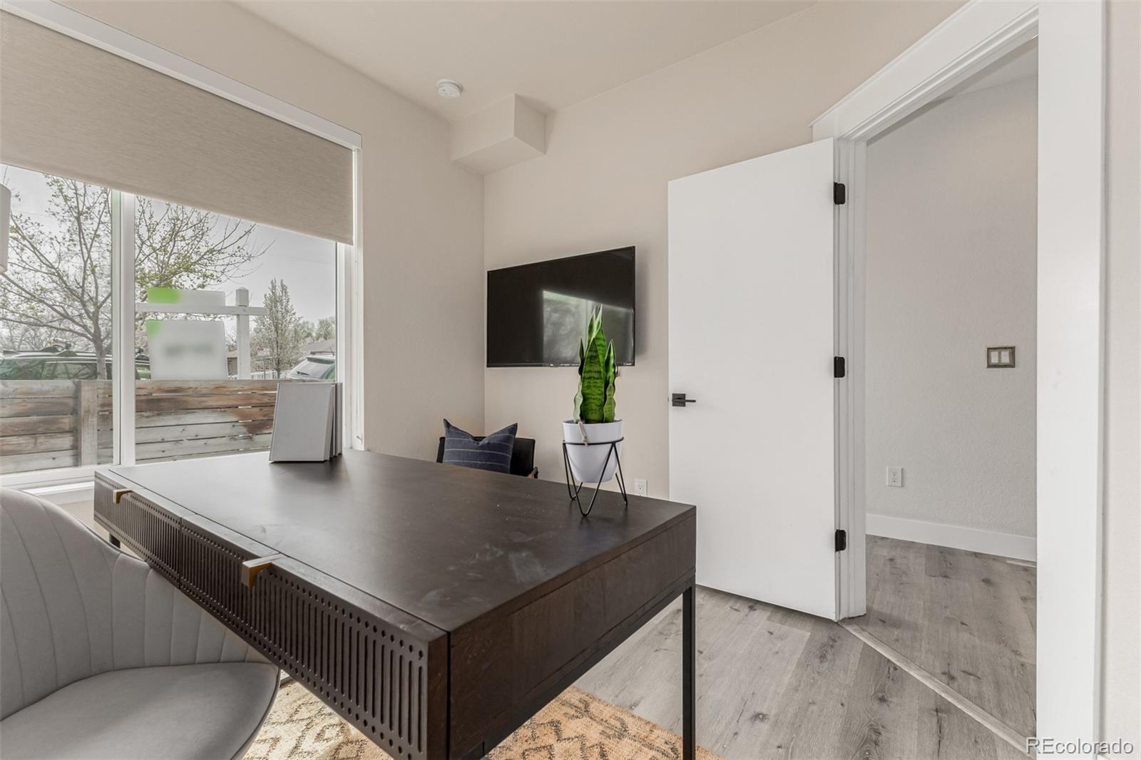4925 W 10th Avenue Unit: 111