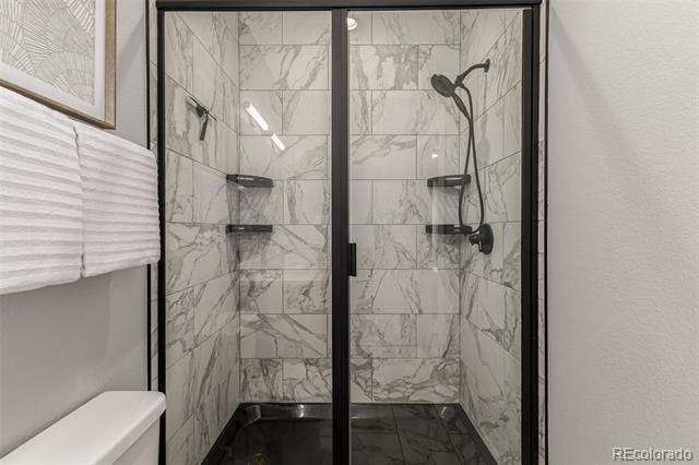 4925 W 10th Avenue Unit: 111