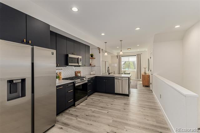 4925 W 10th Avenue Unit: 111