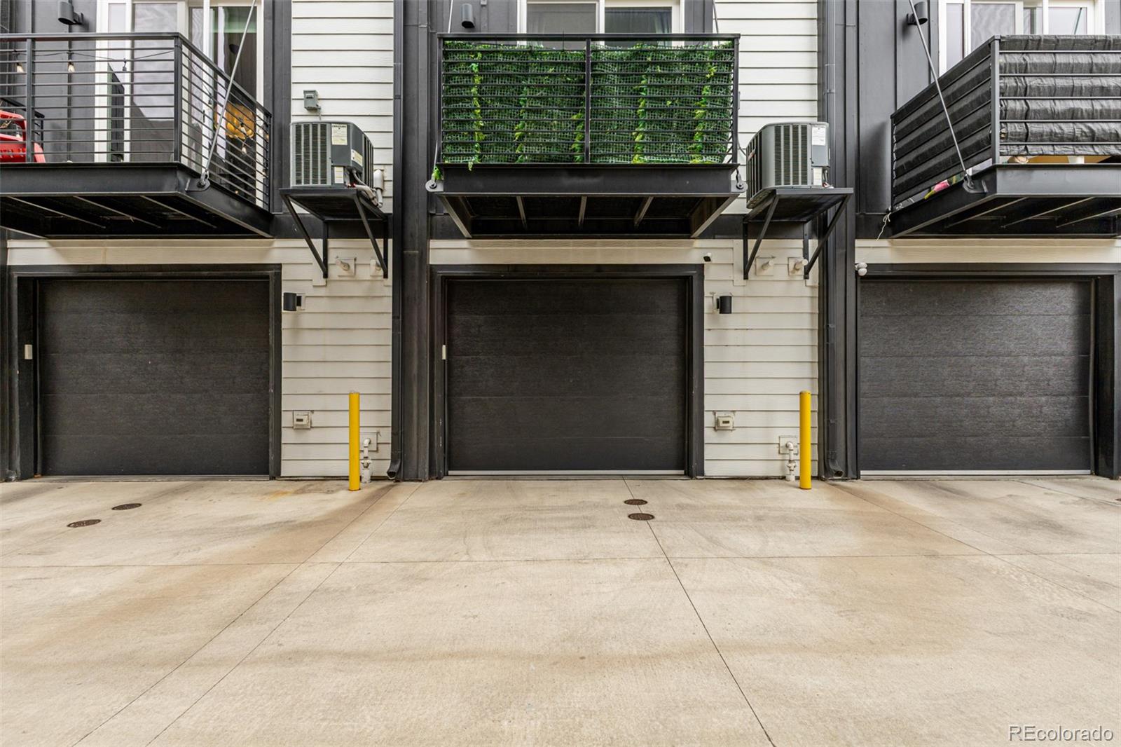 4925 W 10th Avenue Unit: 111
