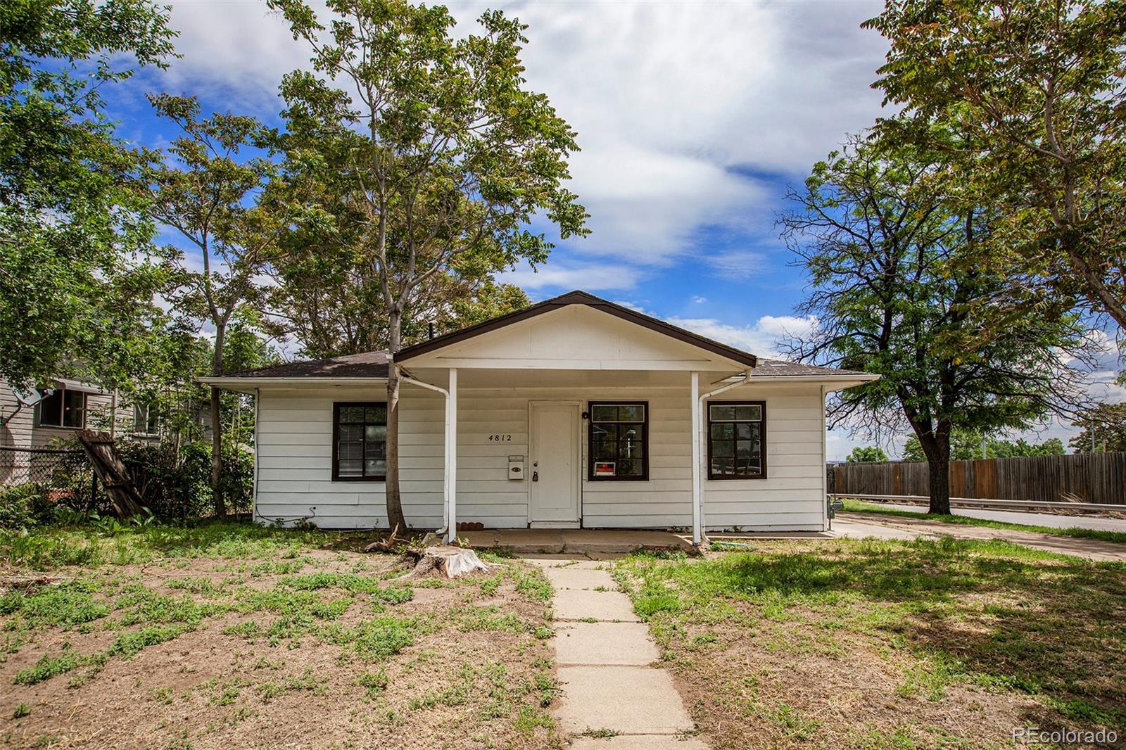 4812 N Beach Ct