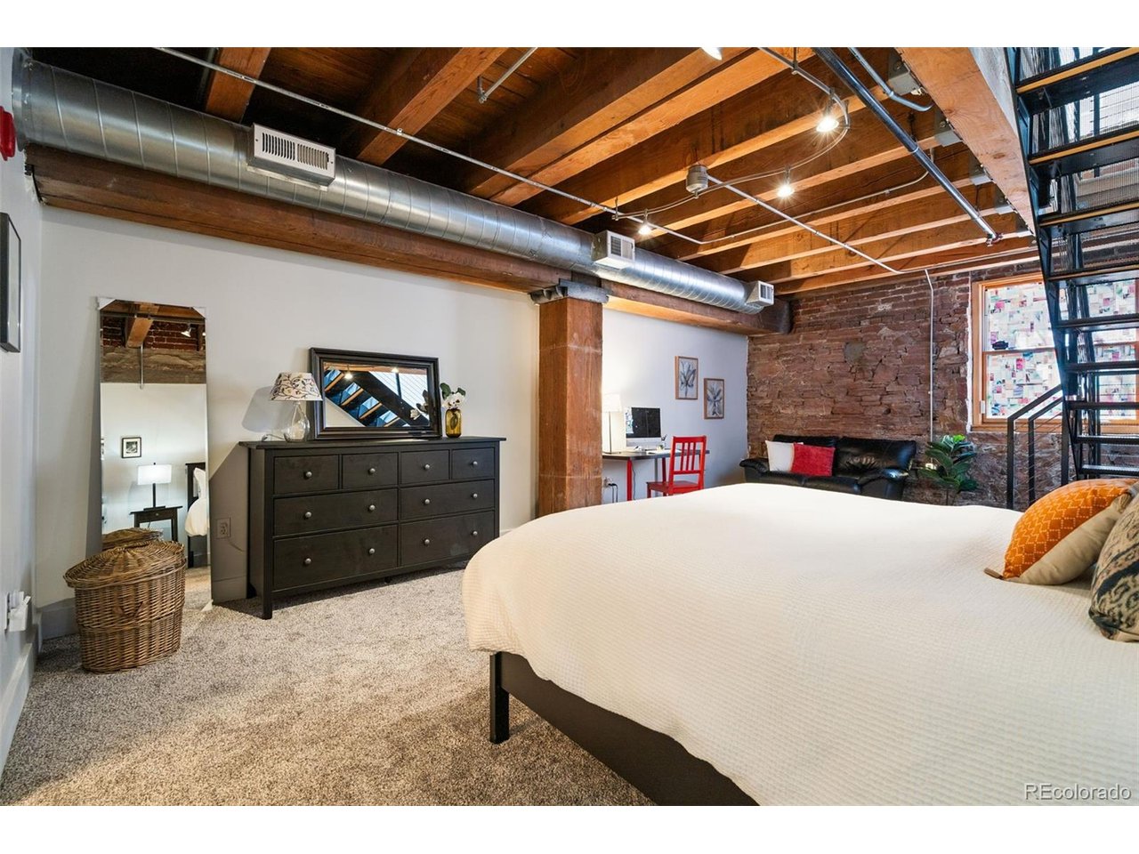 2960 Inca St 119